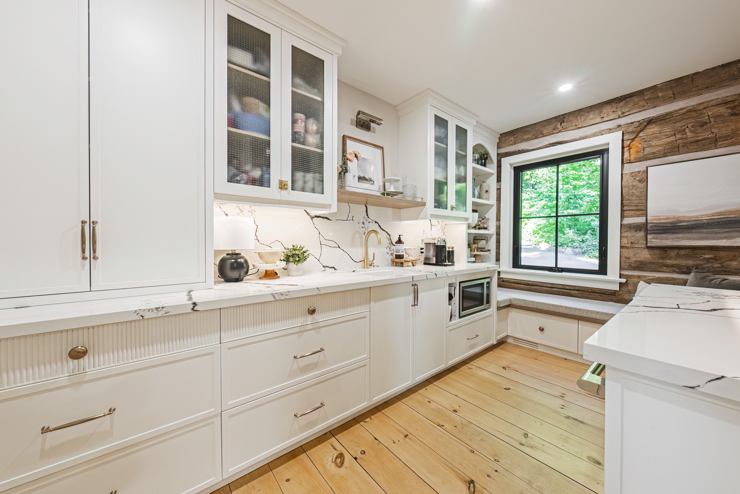 24 - 7399 Bell School Line, Milton.jpg