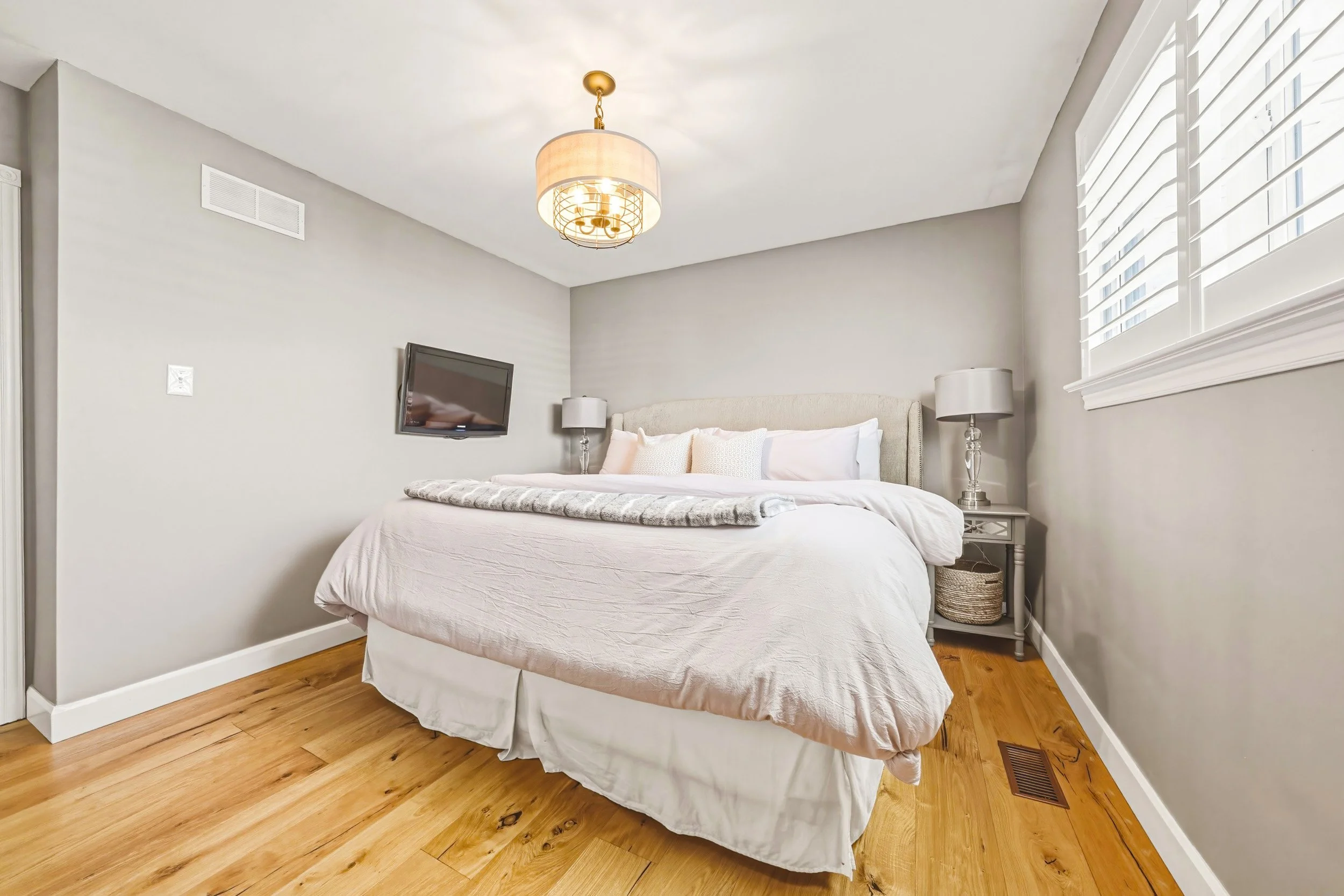 18 - 103 Empress Ave, Hamilton.jpg