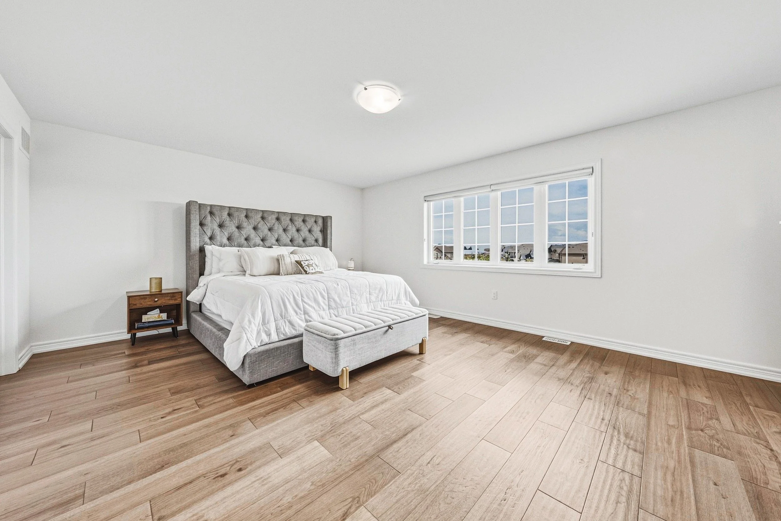 25 - 733 Gilmour Cres, Shelburne.jpg