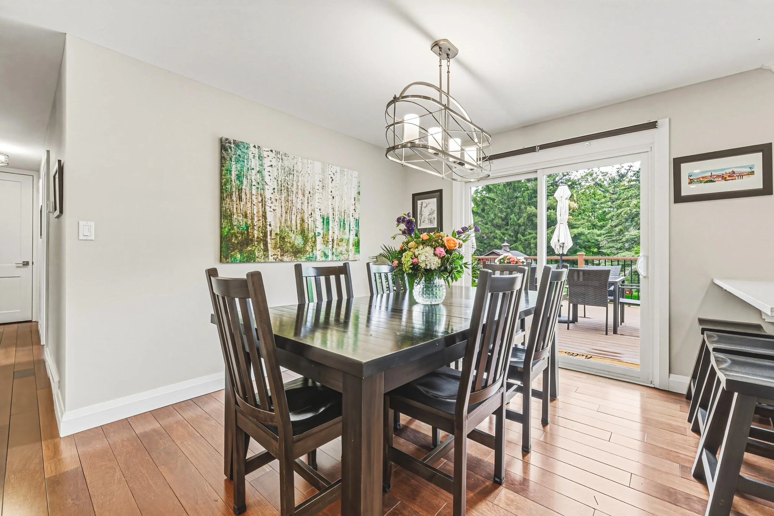 19 - 4897 Victoria Ave N, Vineland Station.jpg