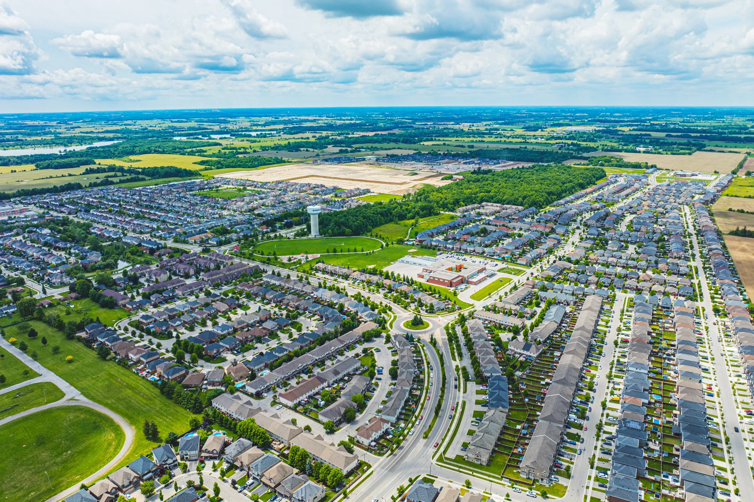 50 - 20 Degrow Cres, Binbrook.jpg