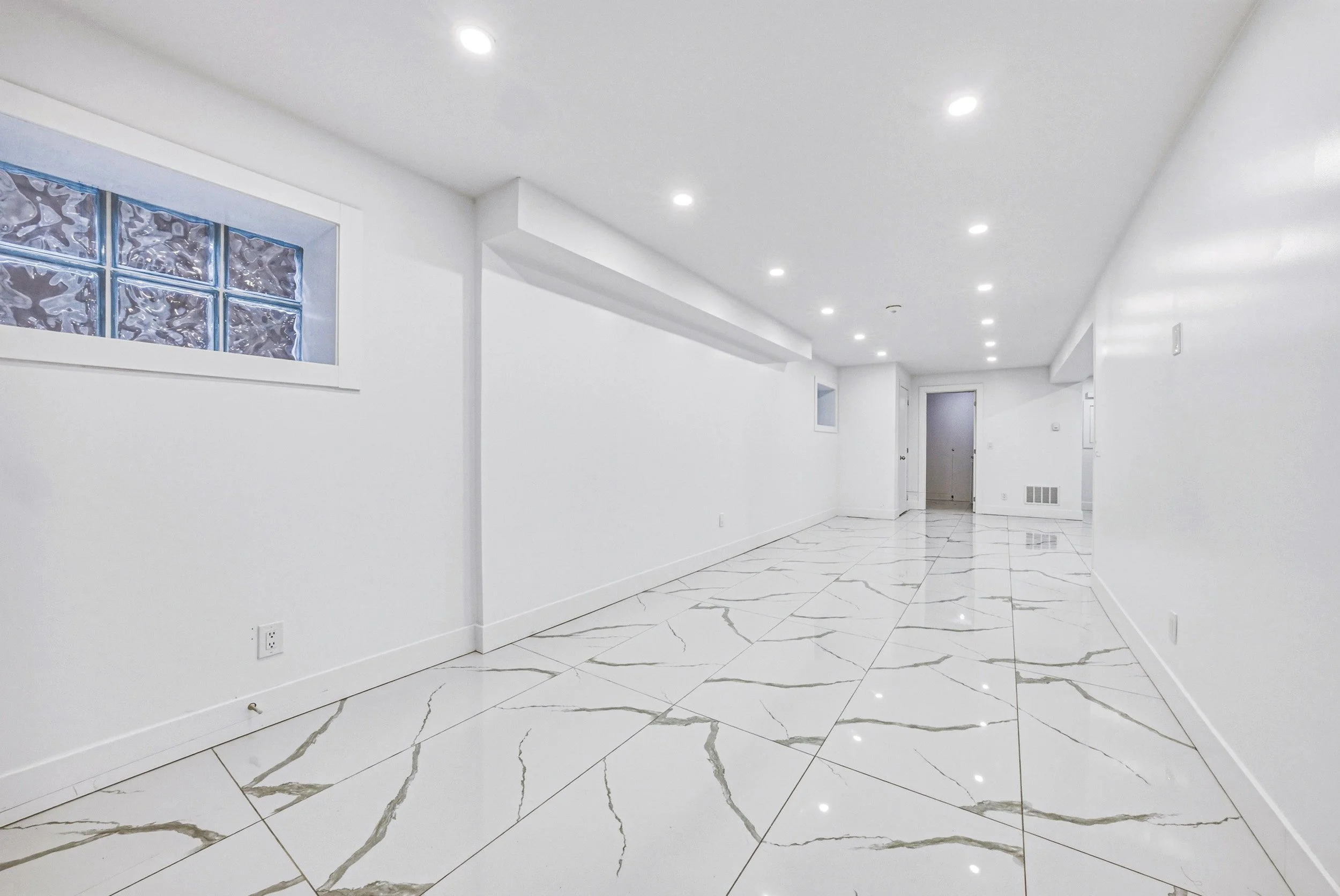 38 - 68 Vansitmart Ave, Hamilton.jpg