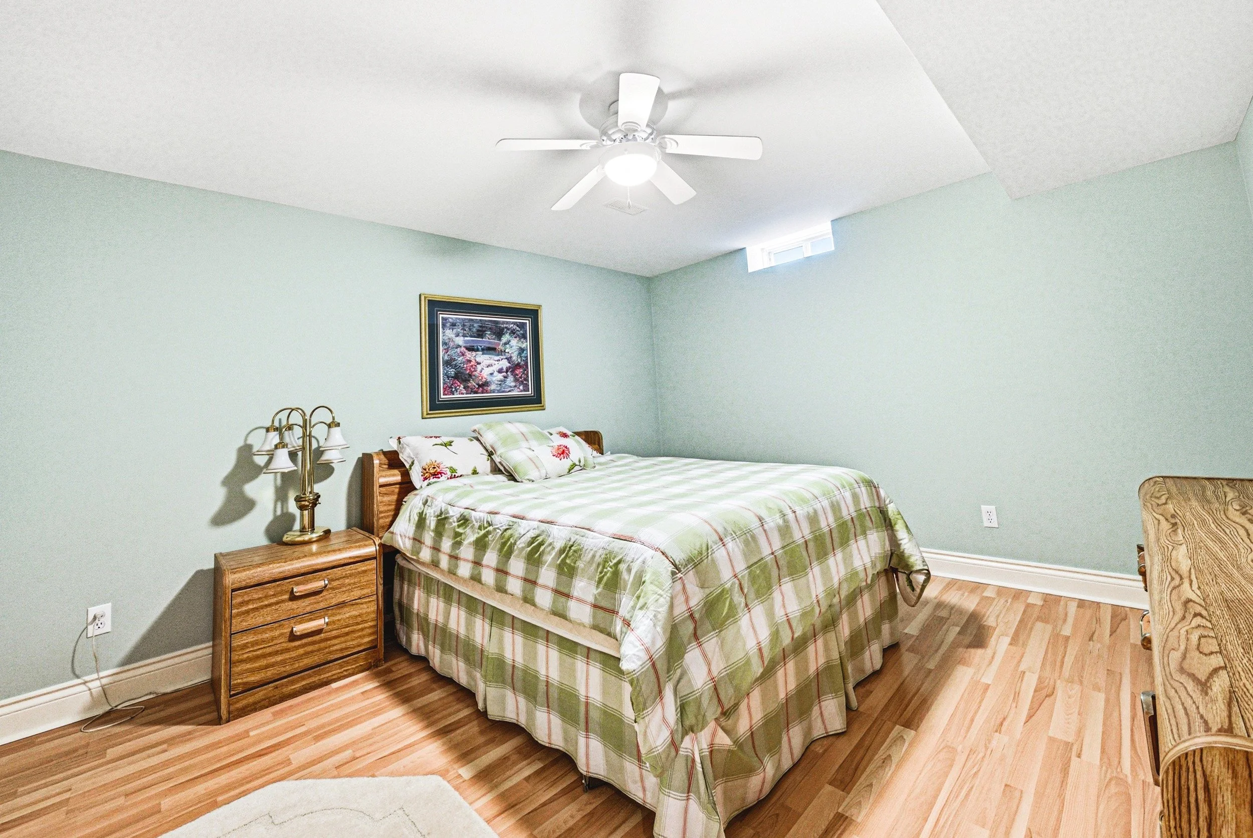23 - 16 Sunridge St, Brampton.jpg