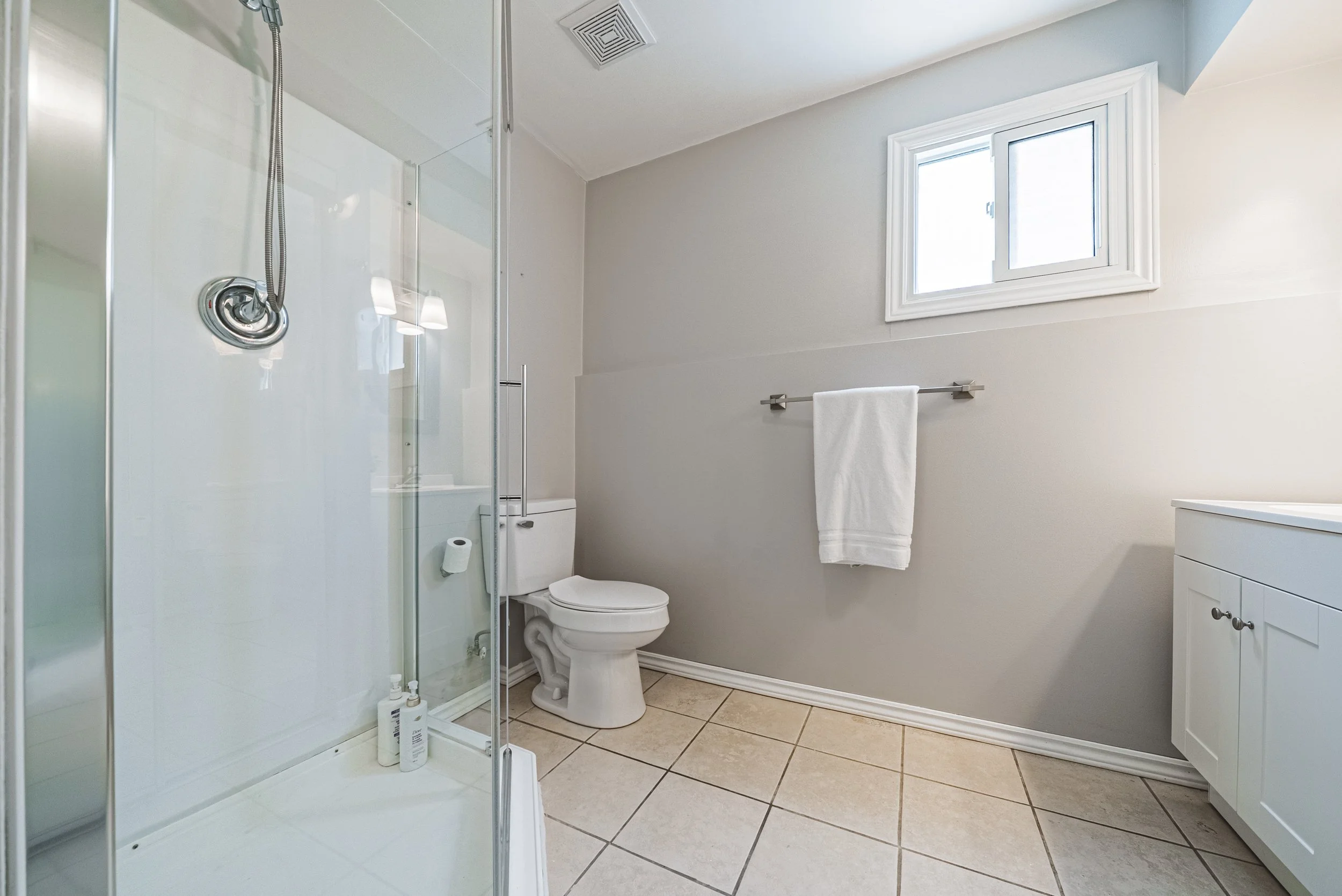 37-27 Ludlow Crescent, Brantford.jpg