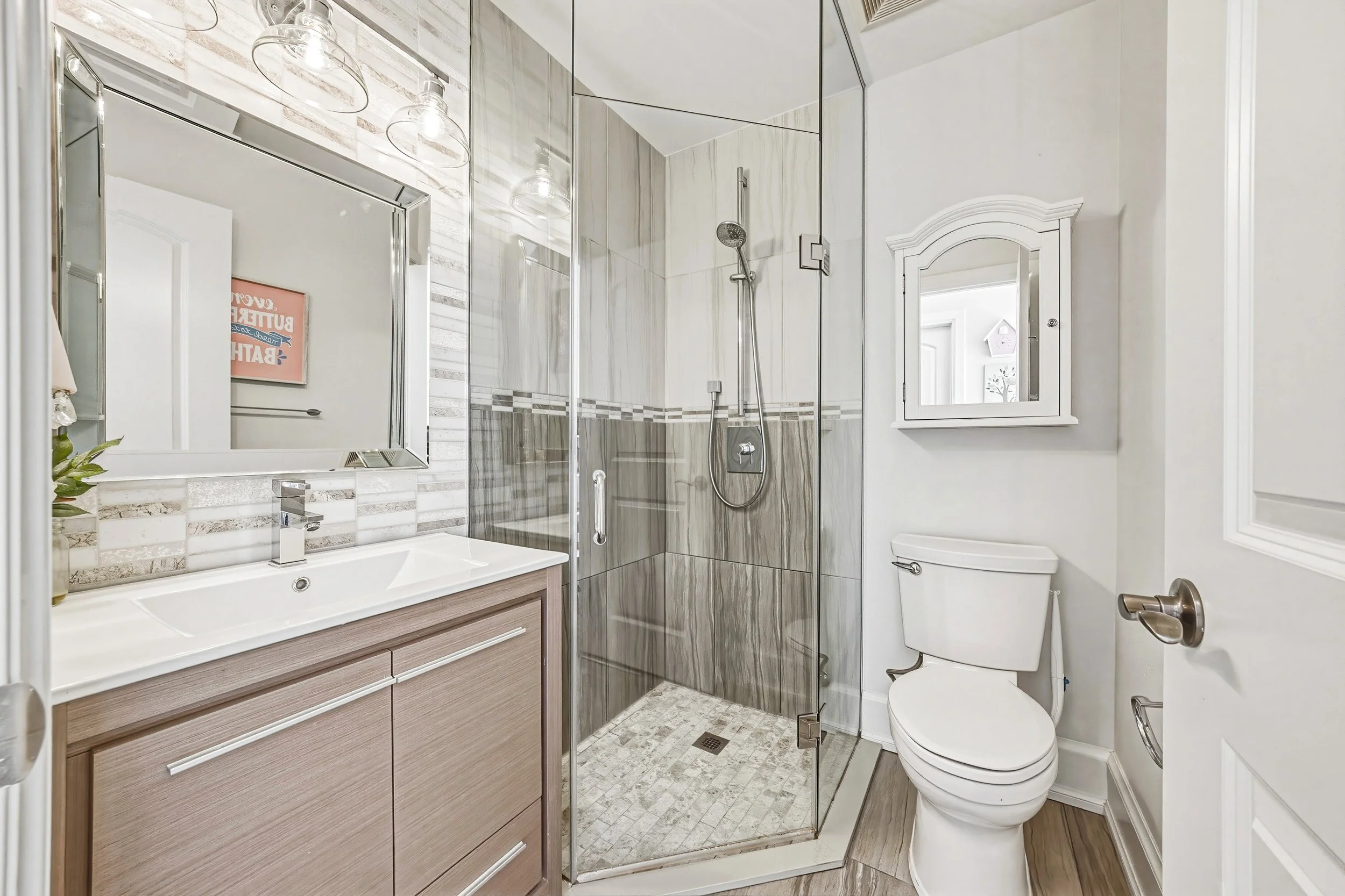 33 - 476 Patricia Dr, Burlington.jpg