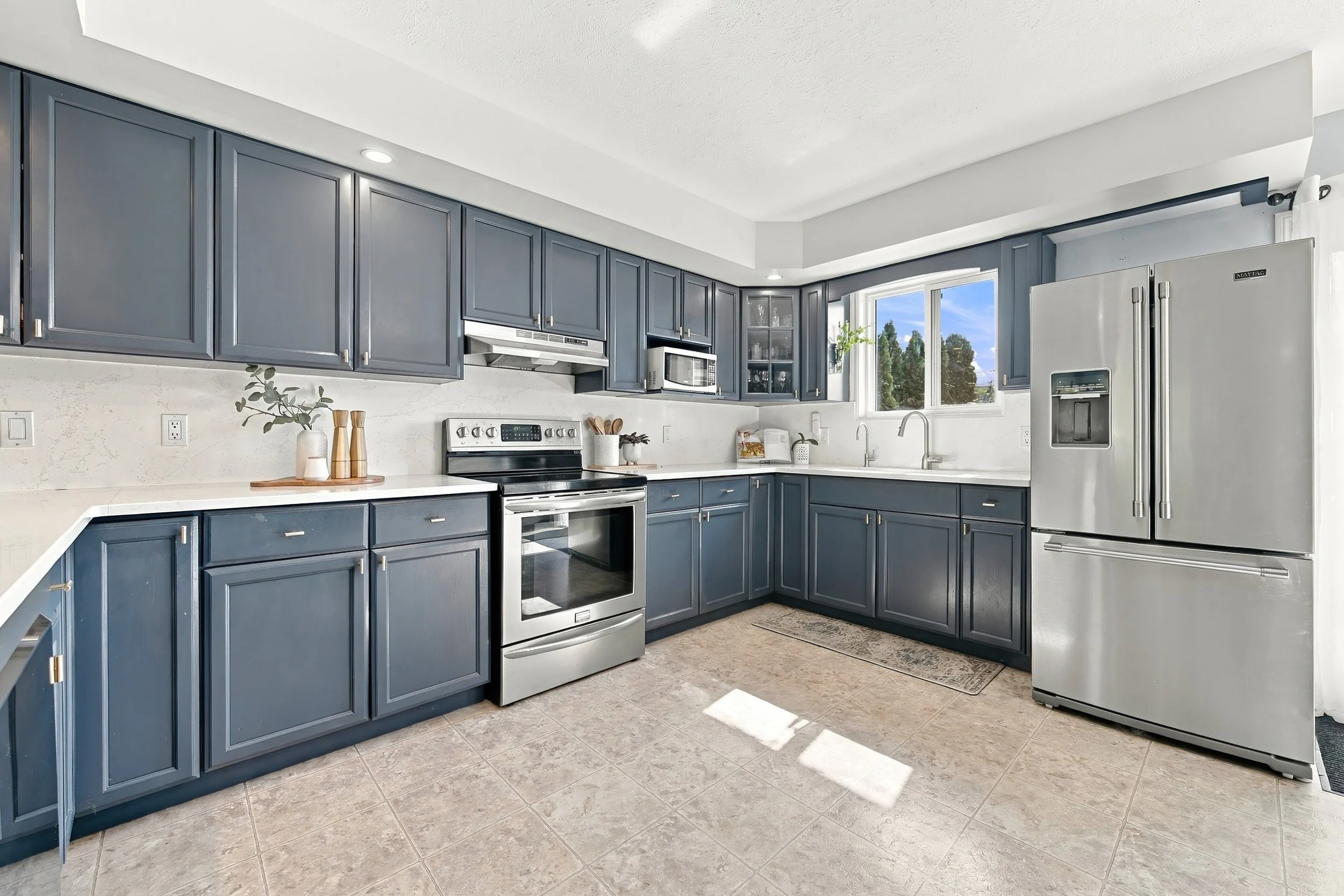 10 - 915 St George St, Port Dover.jpg