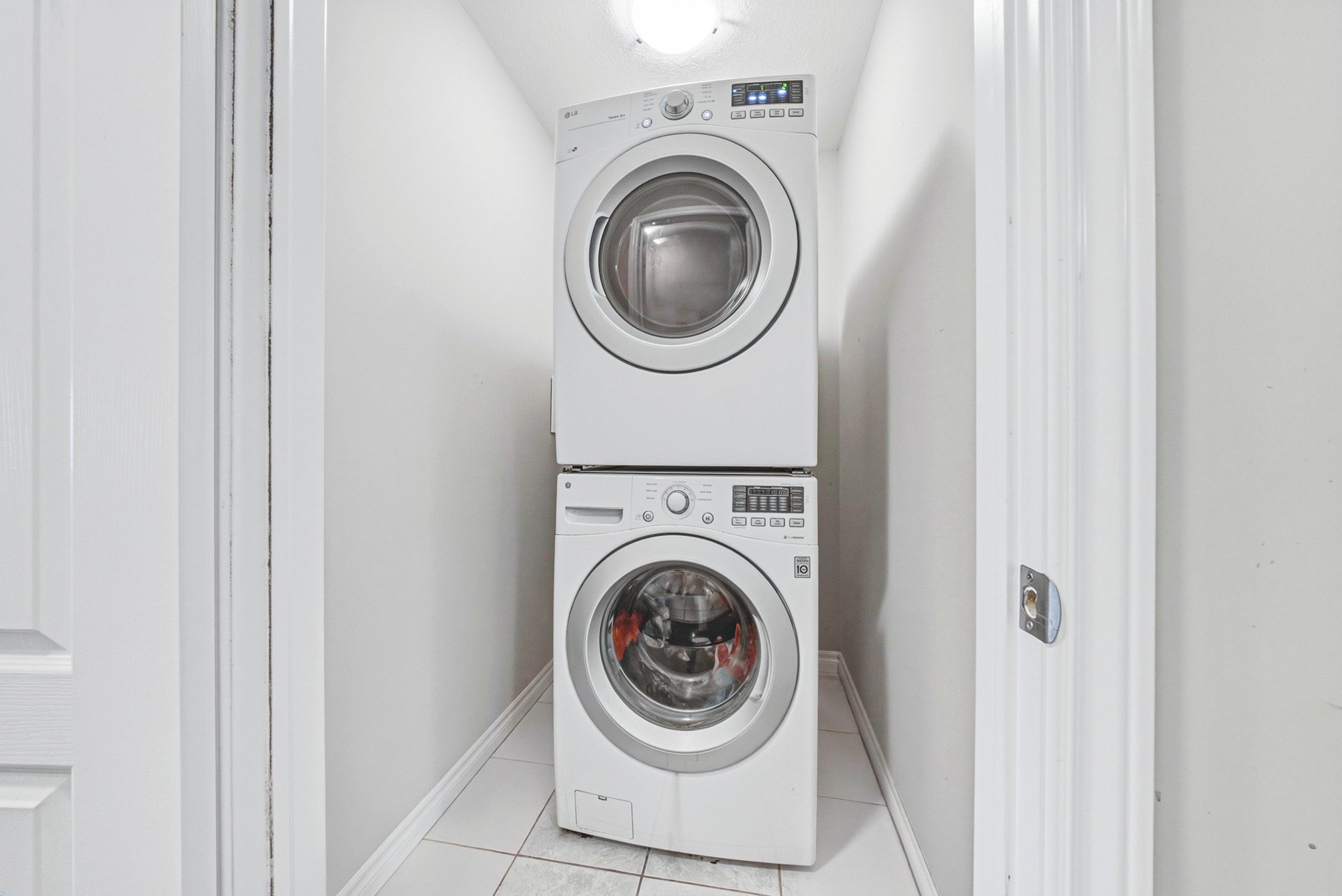 28 - 93 Couling Cres, Guelph.jpg