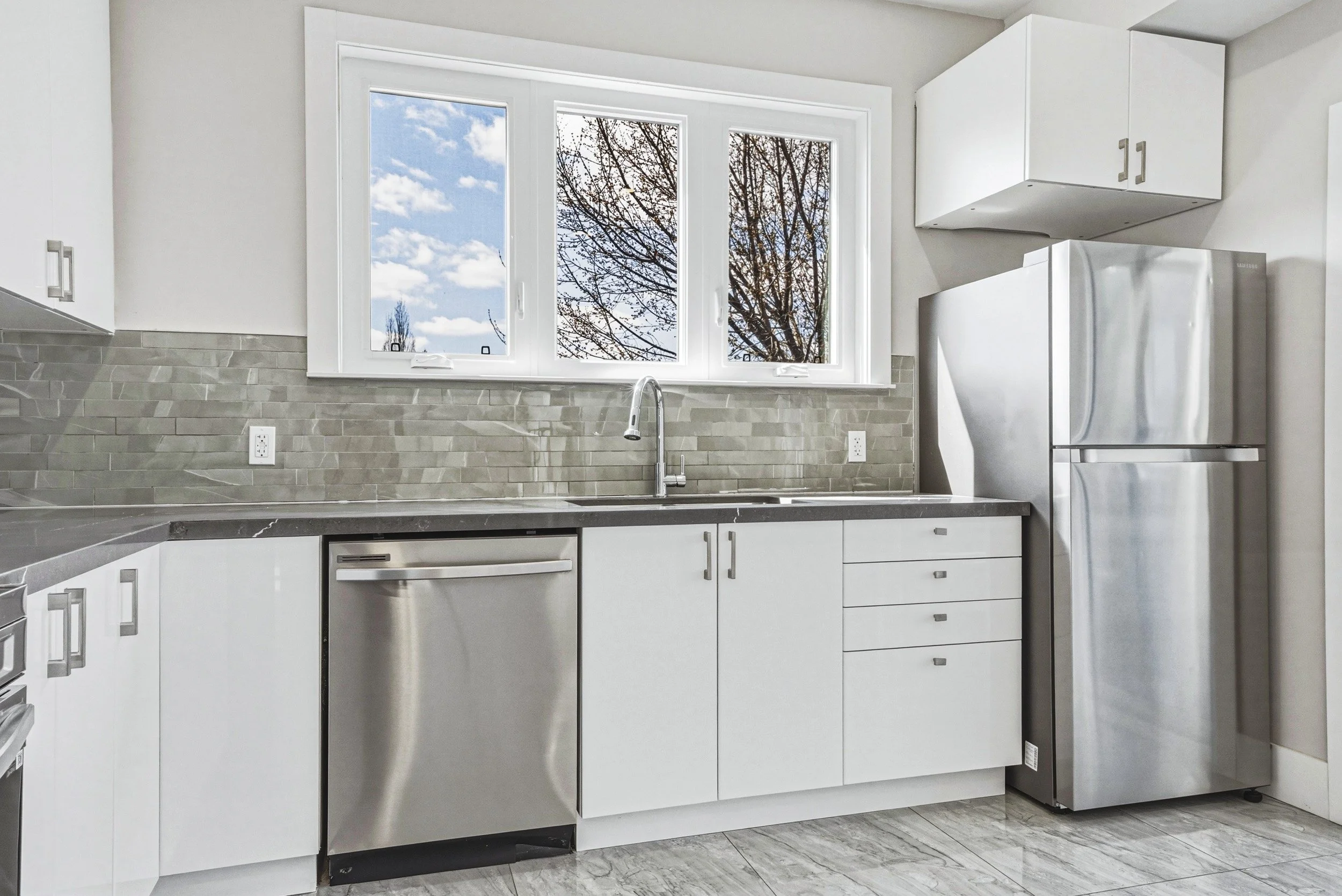 27 - 68 Vansitmart Ave, Hamilton.jpg