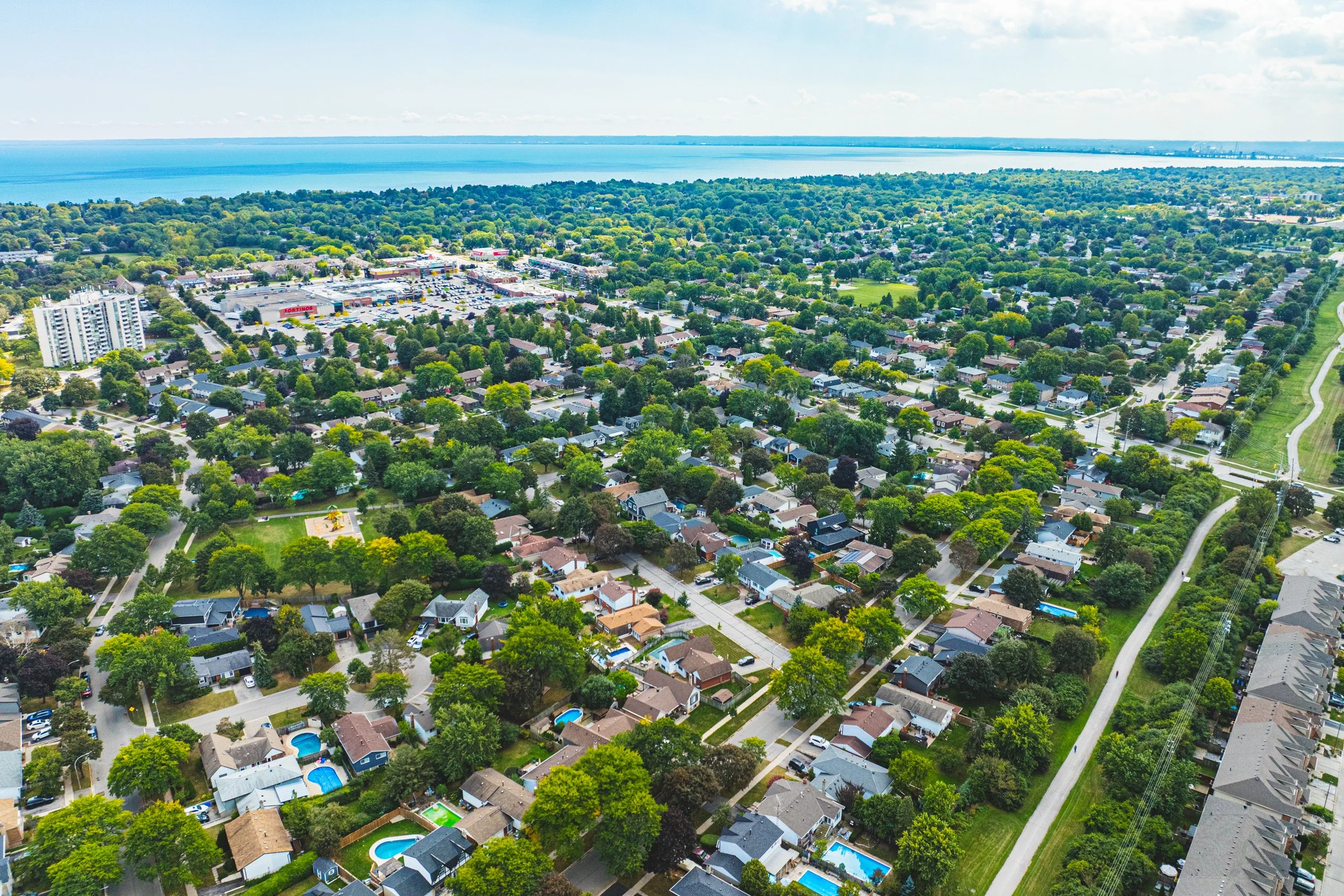 58 - 581 Holly Hill Cres, Burlington.jpg