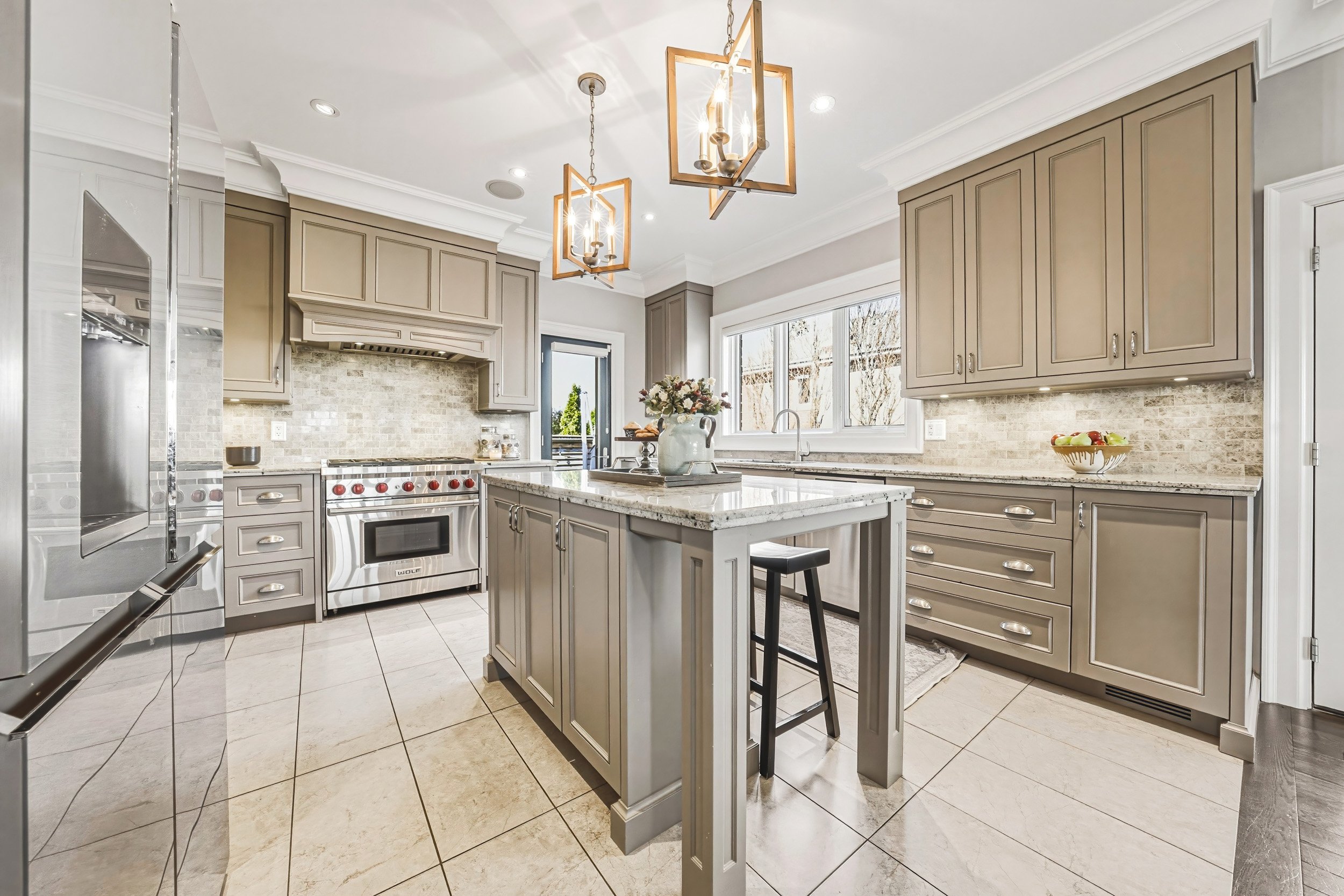 9 - 476 Patricia Dr, Burlington.jpg