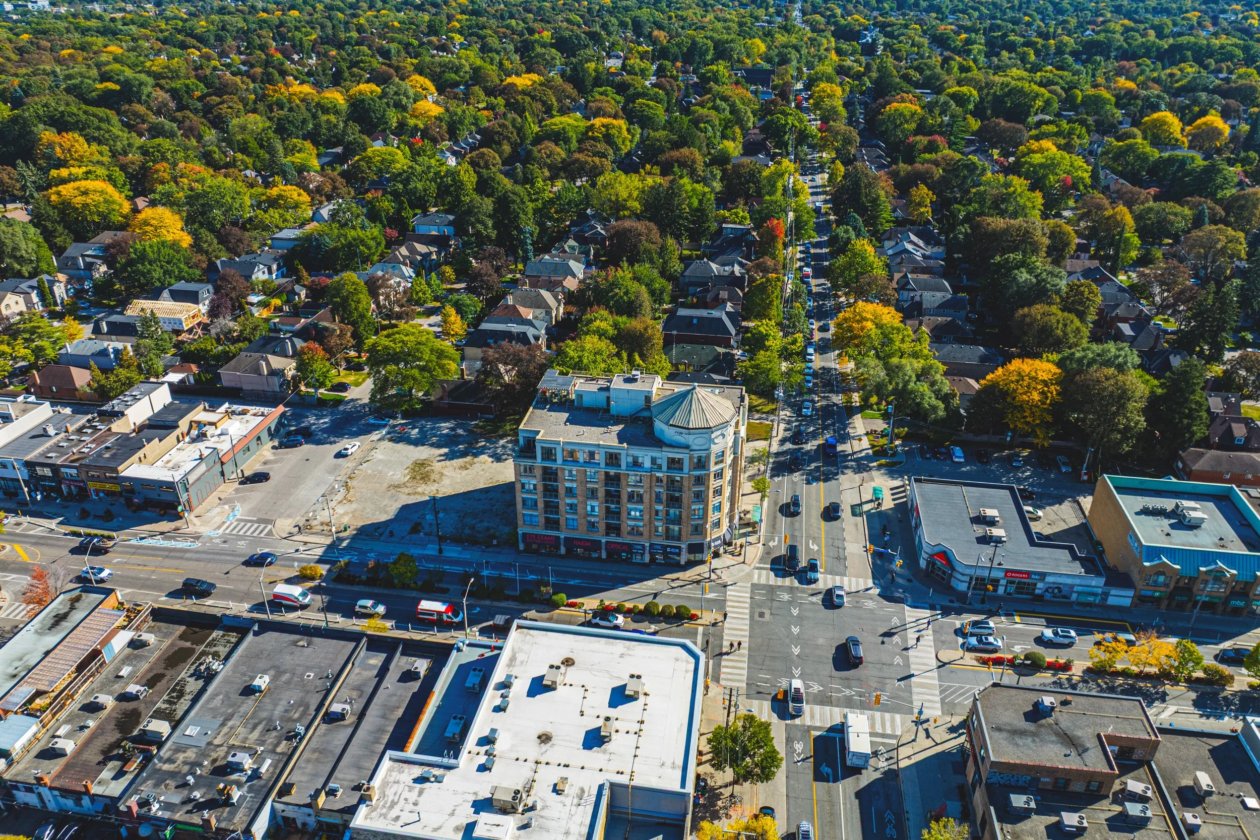 30 - 935 Royal York Rd #202, Toronto.jpg