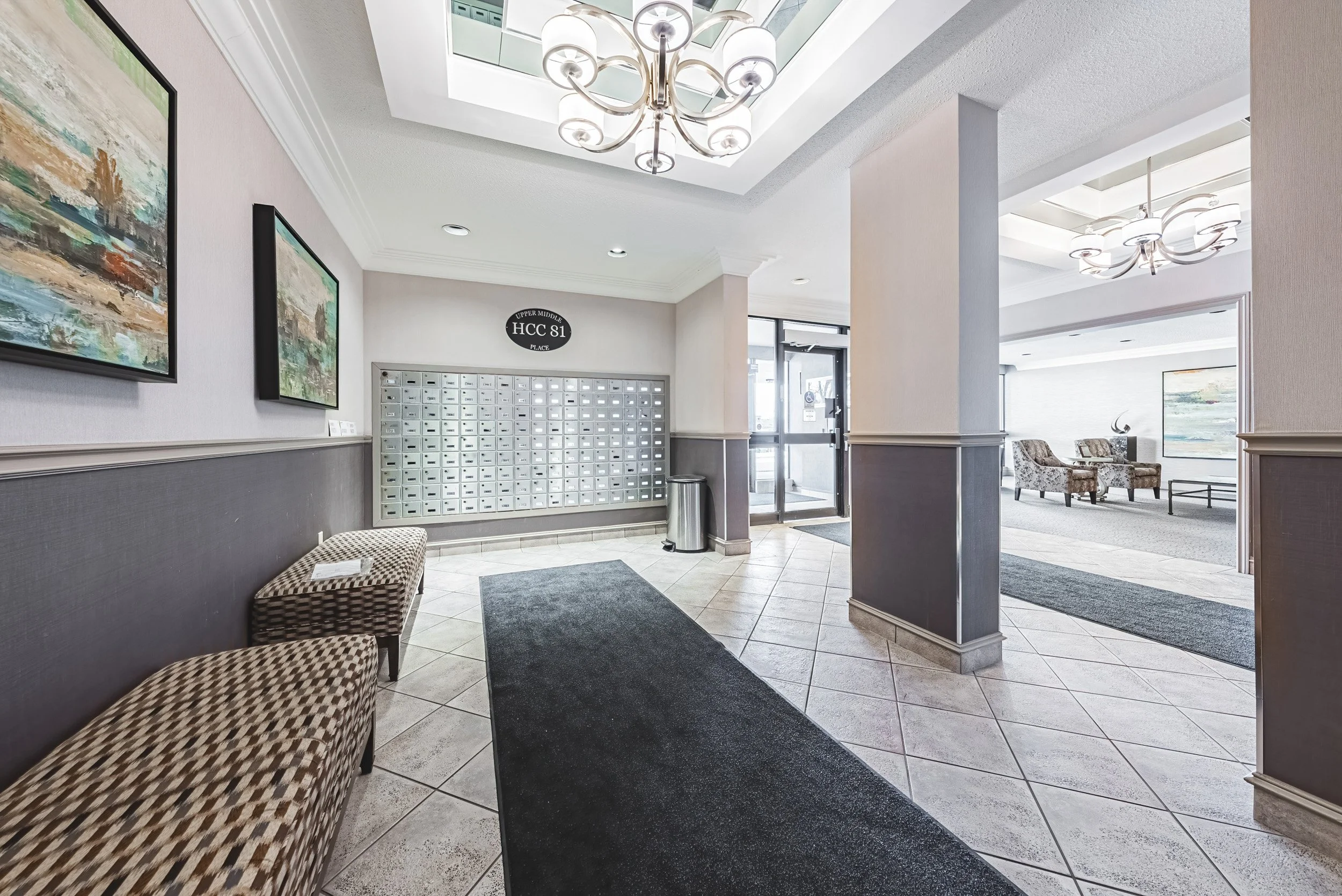 41 - 2055 Upper Middle Rd #1507, Burlington.jpg