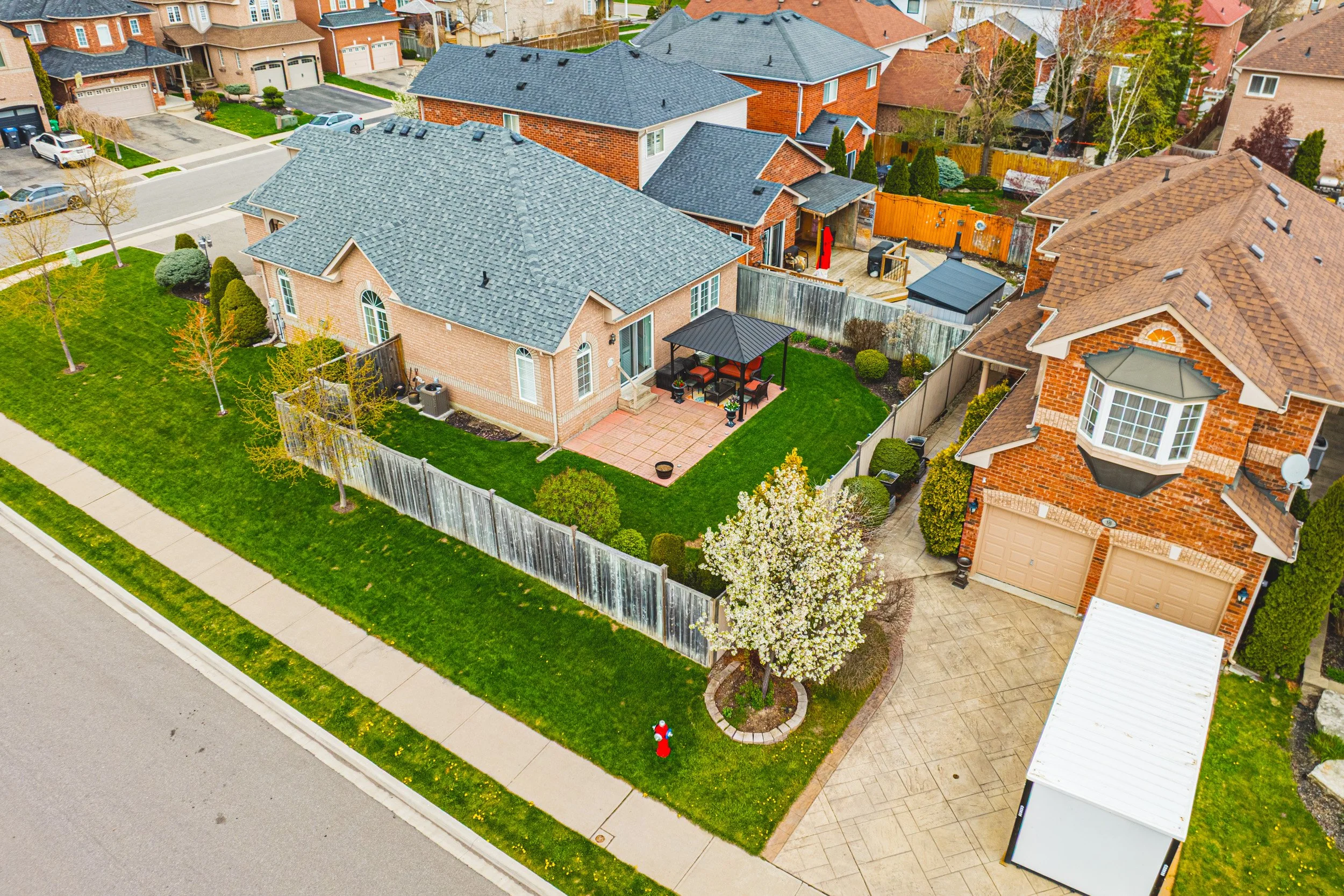 31 - 16 Sunridge St, Brampton.jpg