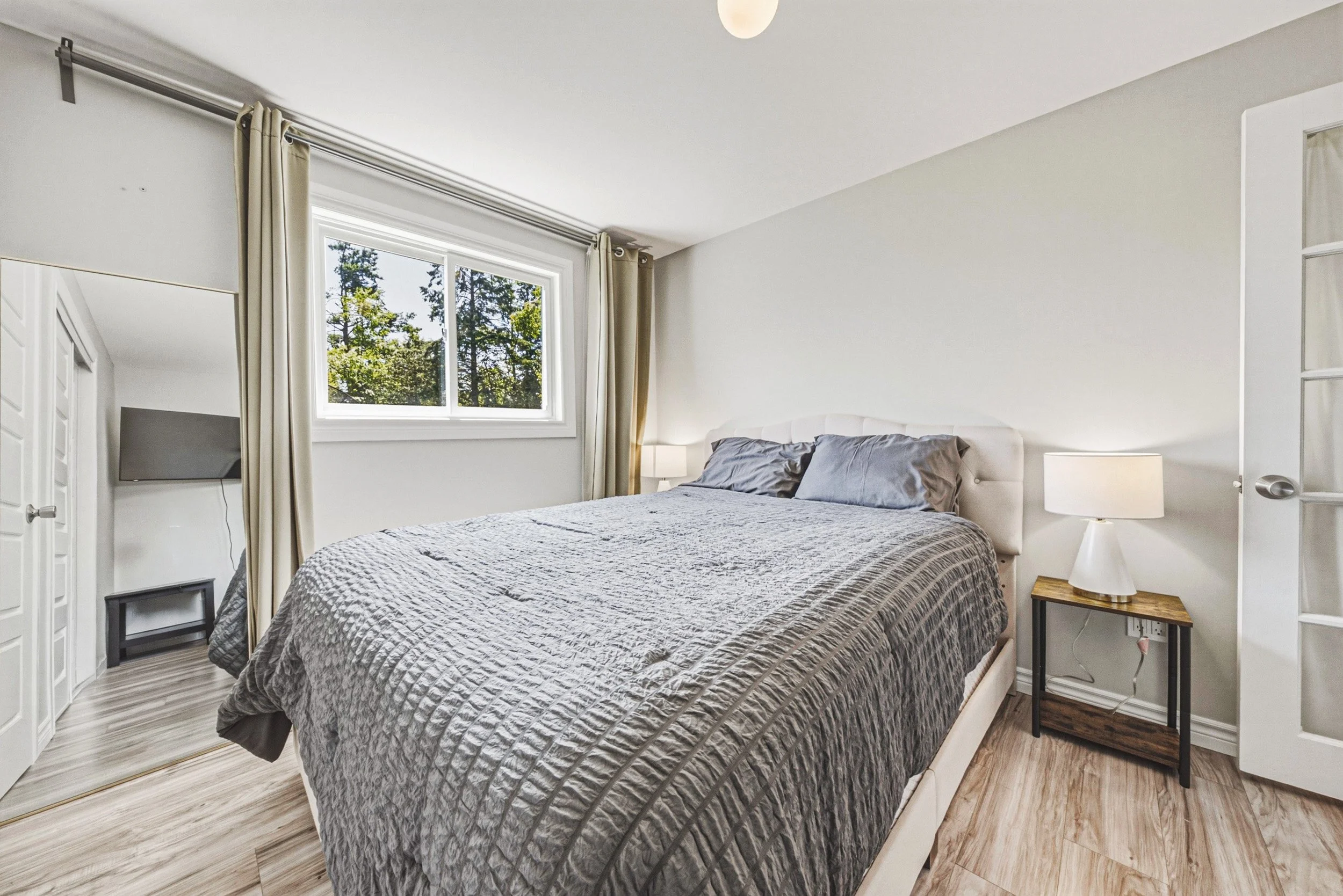 8 - 8 Ewen St, Kawartha Lakes.jpg