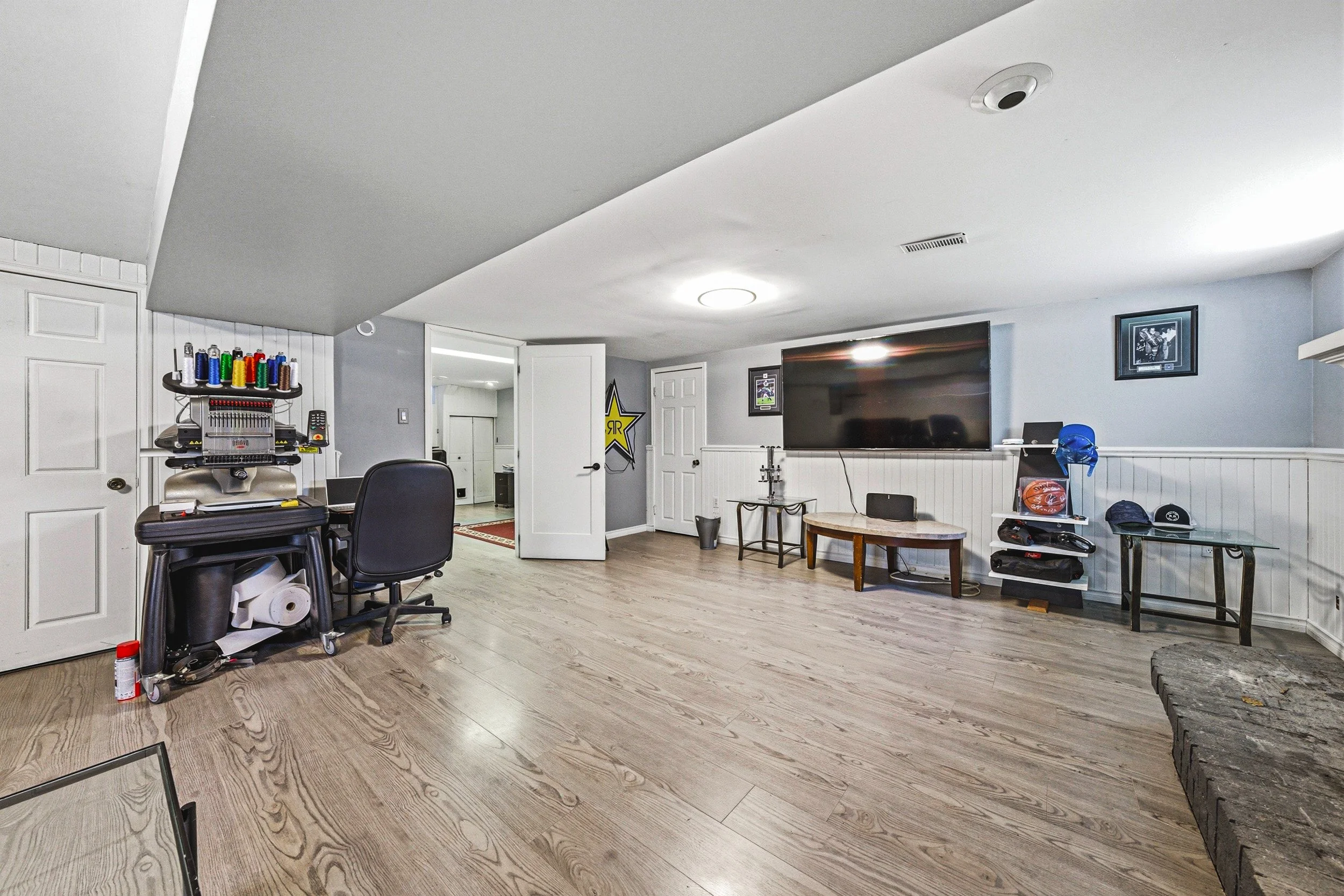 24 - 1338 Eleanor Ave, Cambridge.jpg