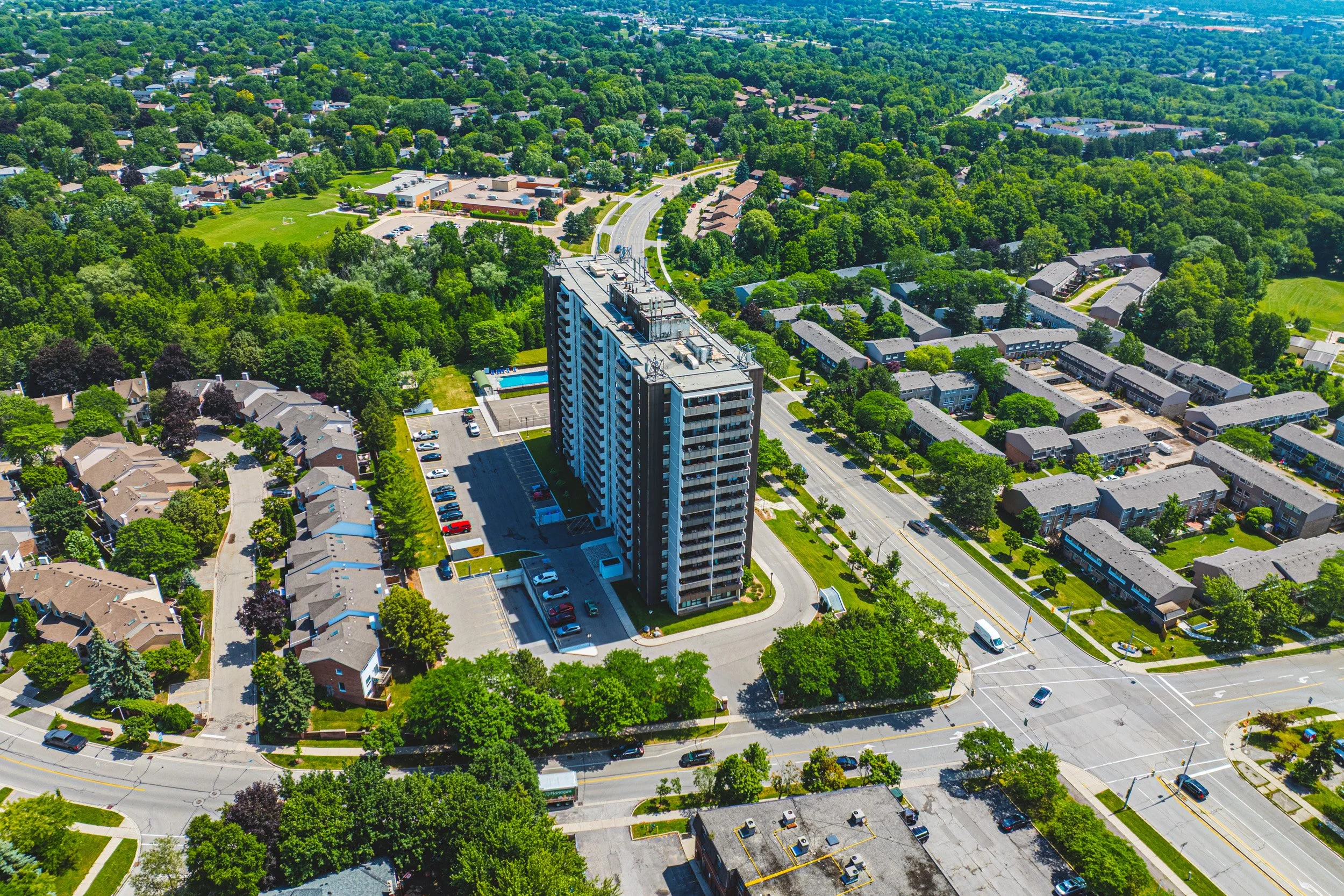 2 - 2055 Upper Middle #1504, Burlington.jpg