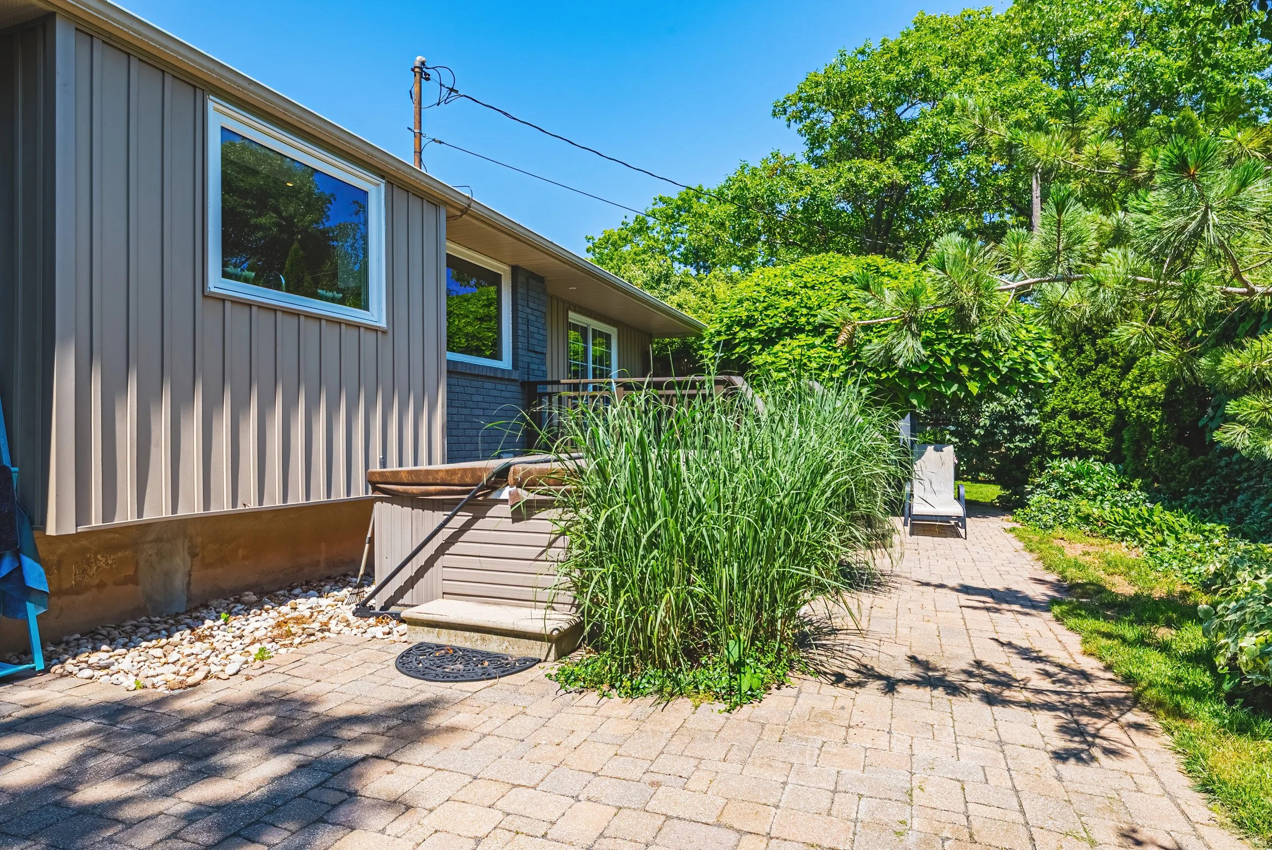 49 - 3384 Manfred Dr, Burlington.jpg