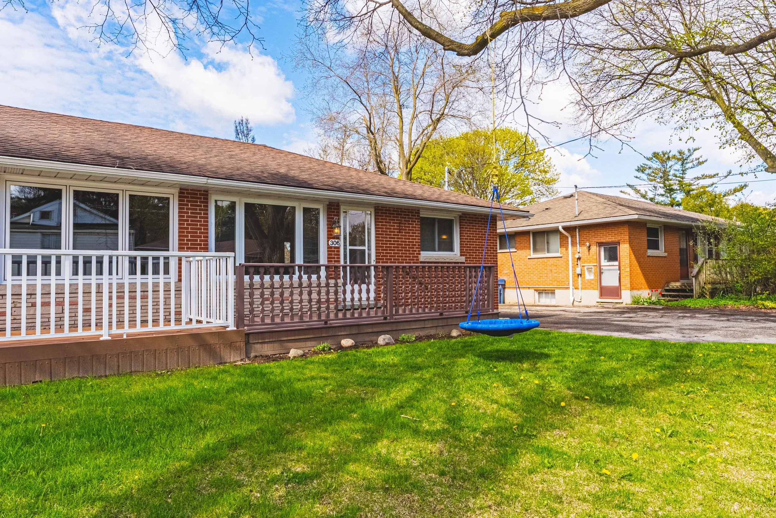3 - 306 Victoria Rd, Guelph.jpg