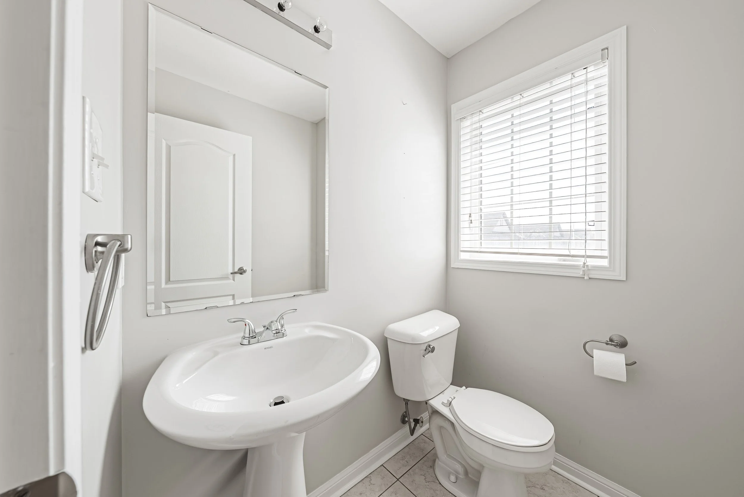 21 - 470 Beach Blvd #8, Hamilton.jpg