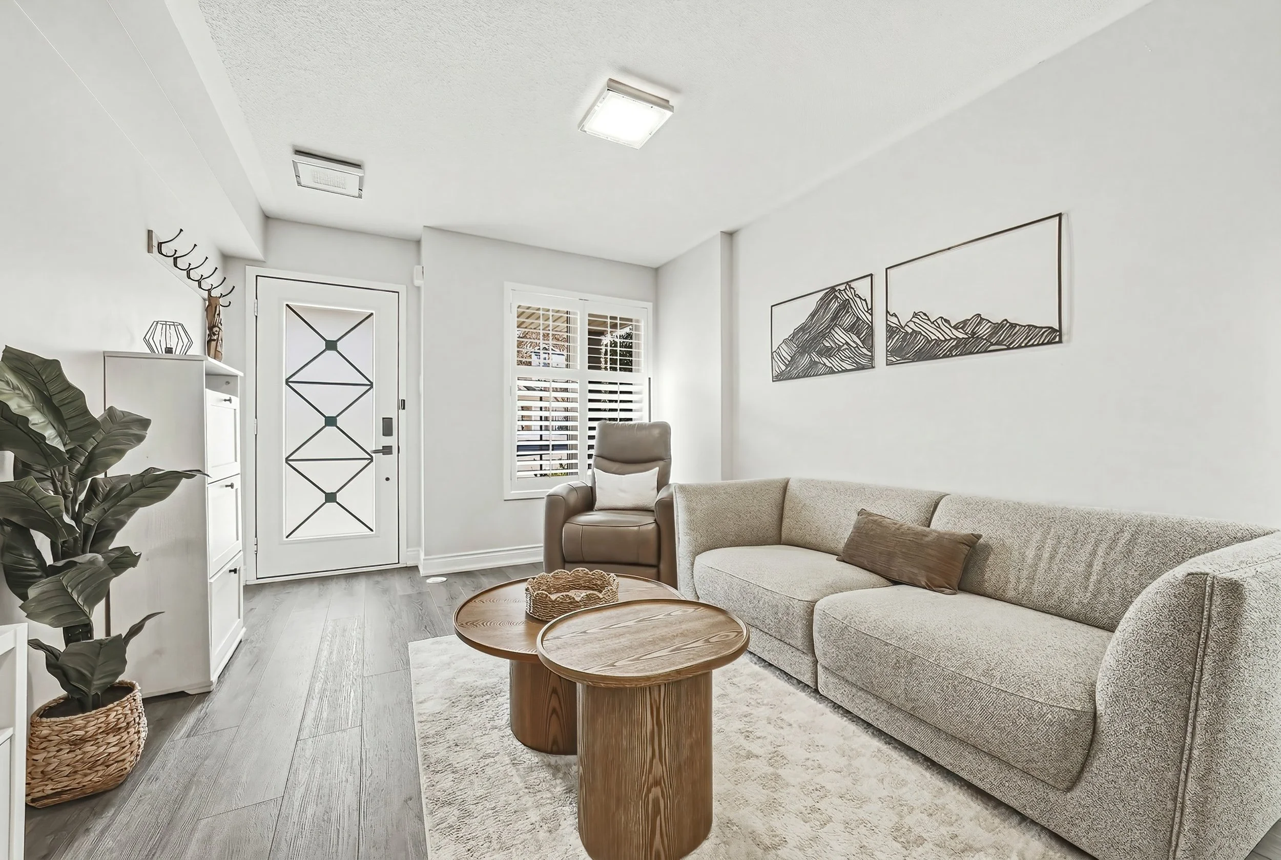 6 - 2259 Seton Cres, Burlington.jpg