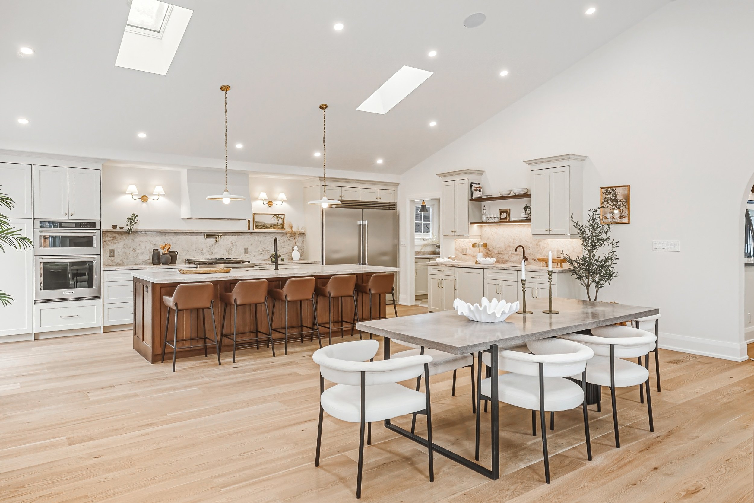 8 - 251 Glen Afton Dr, Burlington.jpg