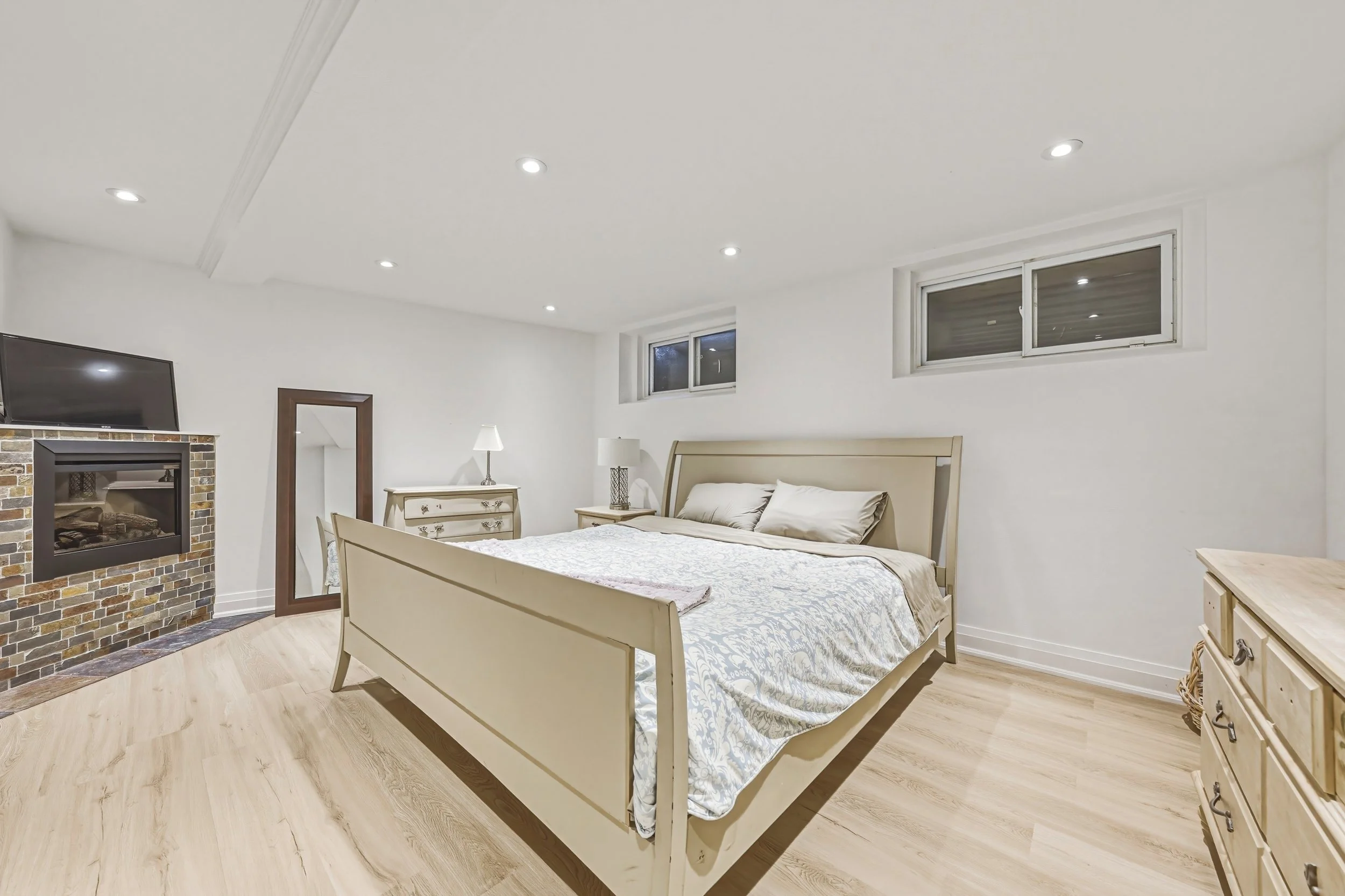 61-52 Joymar Drive, Mississauga.jpg