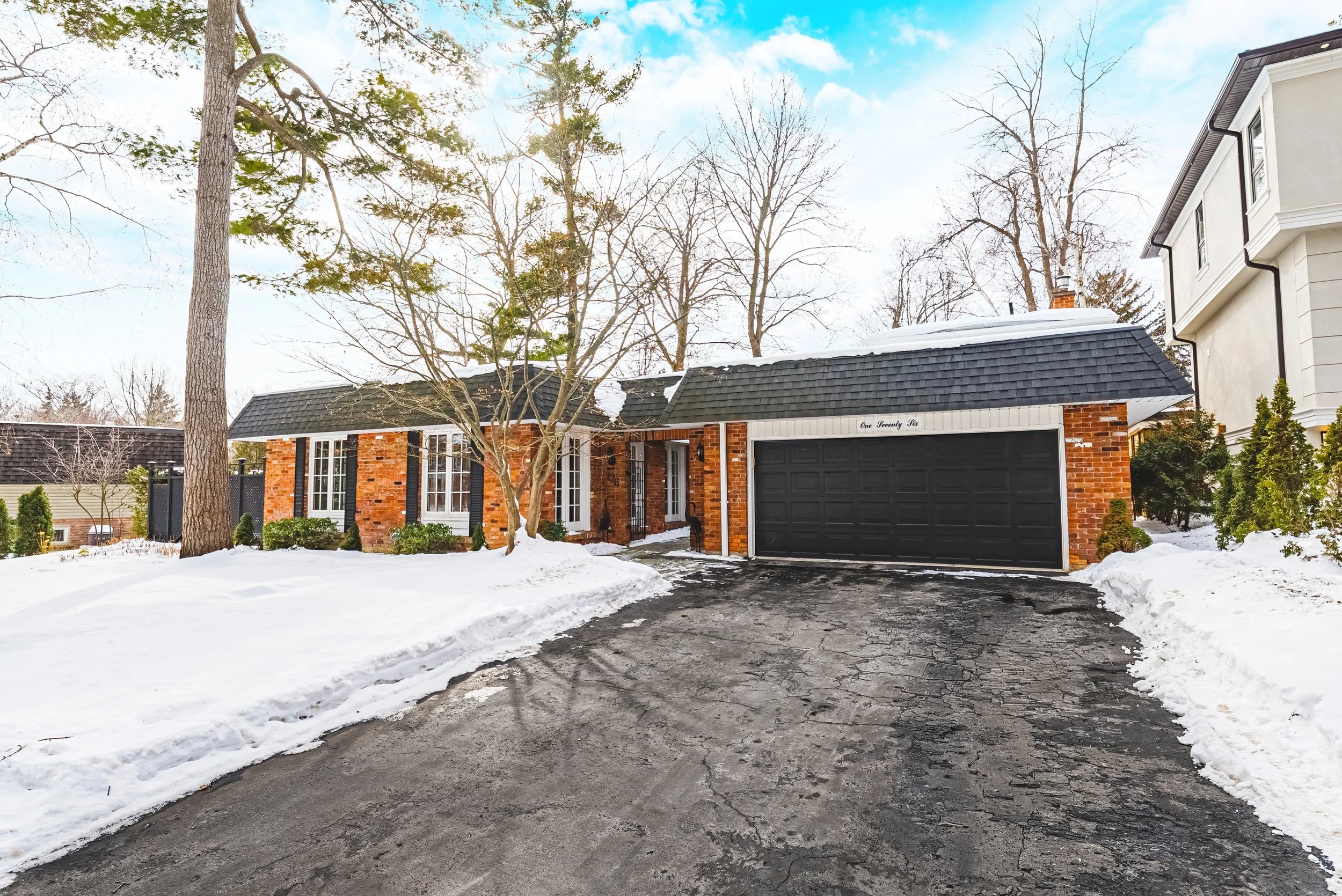 1 - 176 Charnwood Dr, Oakville.jpg