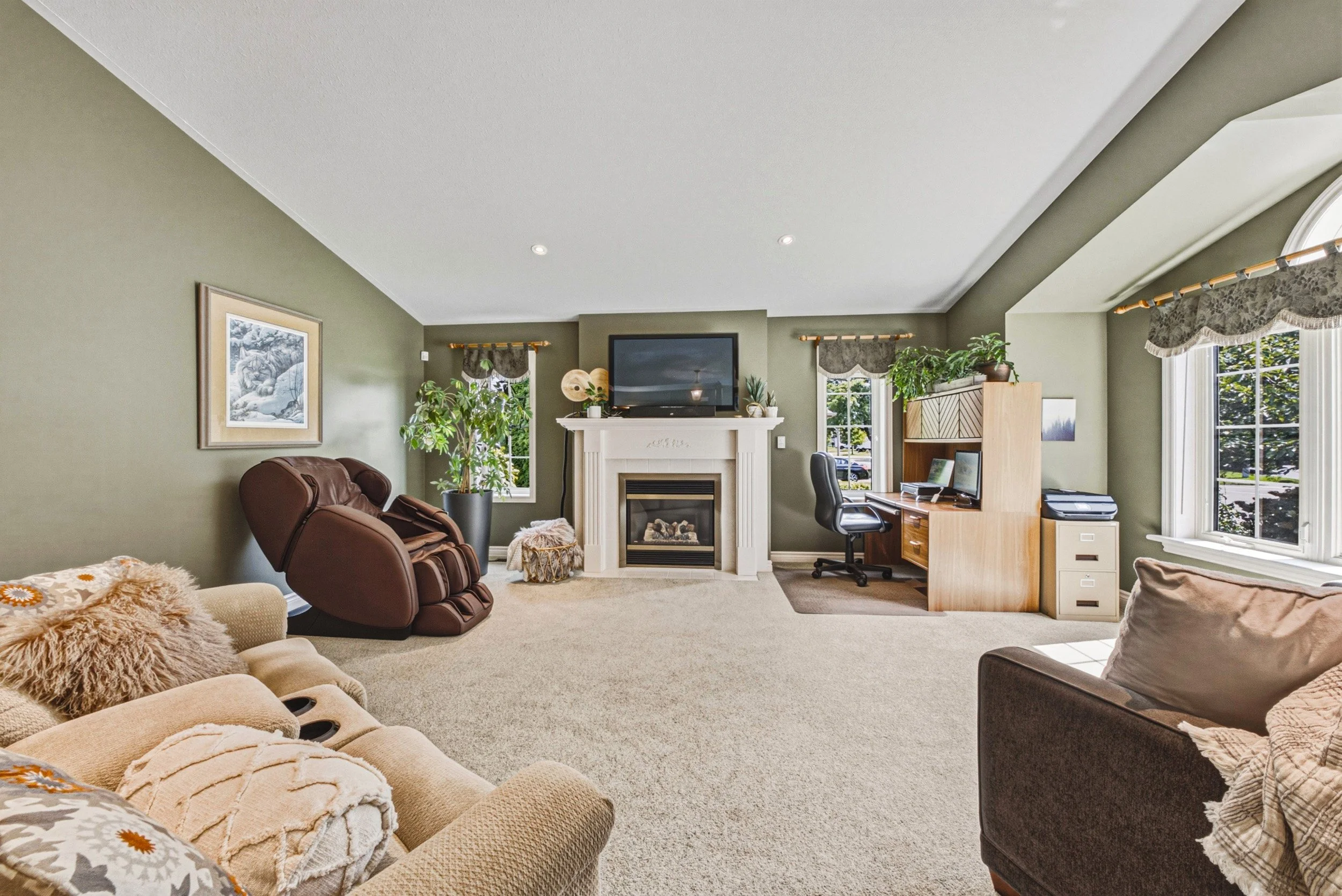 6 - 4011 Azalea Cres, Lincoln.jpg