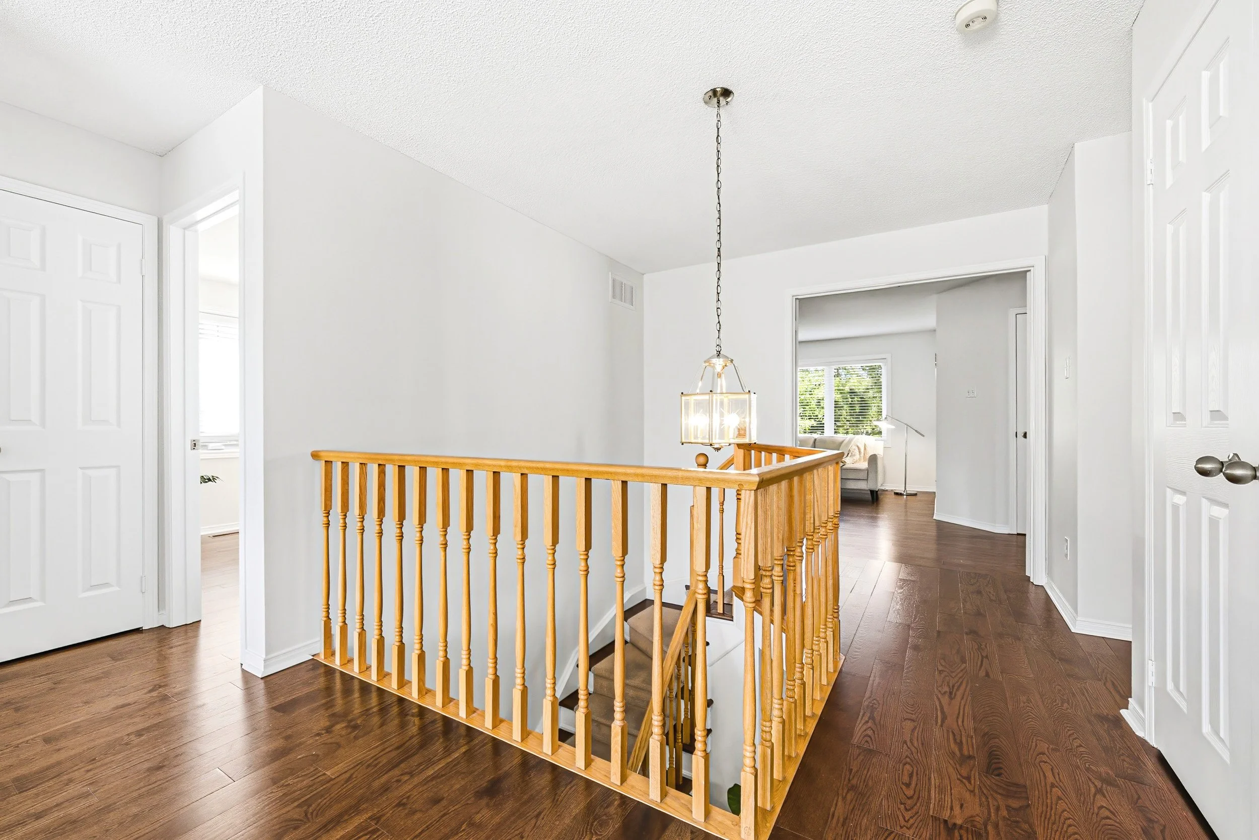 25 - 4153 Vermont Cres, Burlington.jpg