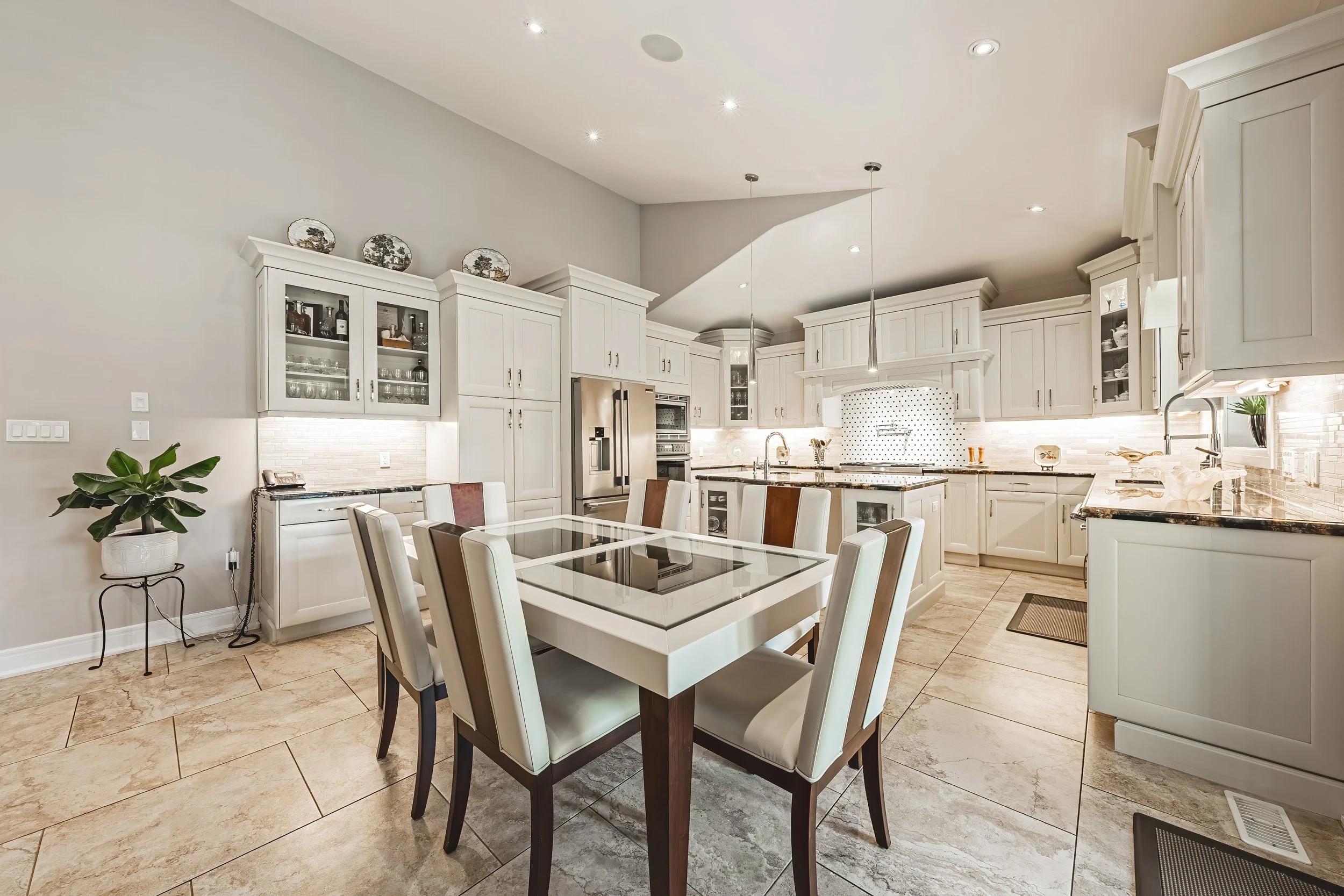 6 - 1214 Hwy 8, Stoney Creek.jpg