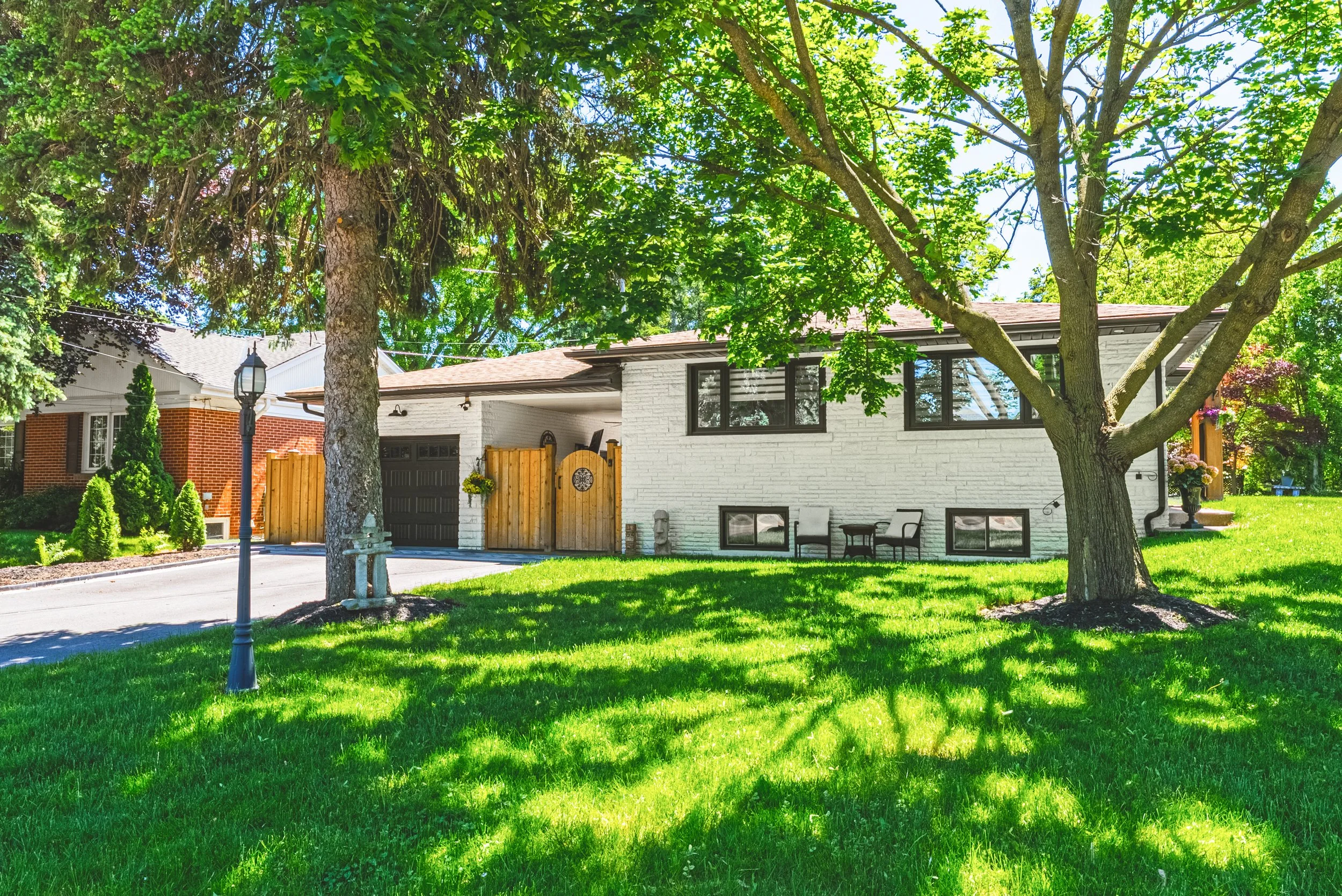 3 - 915 Tanager Ave, Burlington.jpg