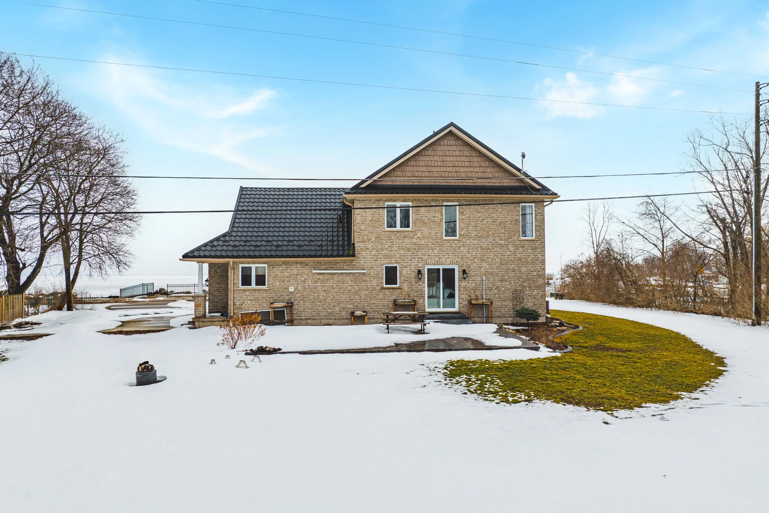 40 - 2801 North Shore, Wainfleet.jpg