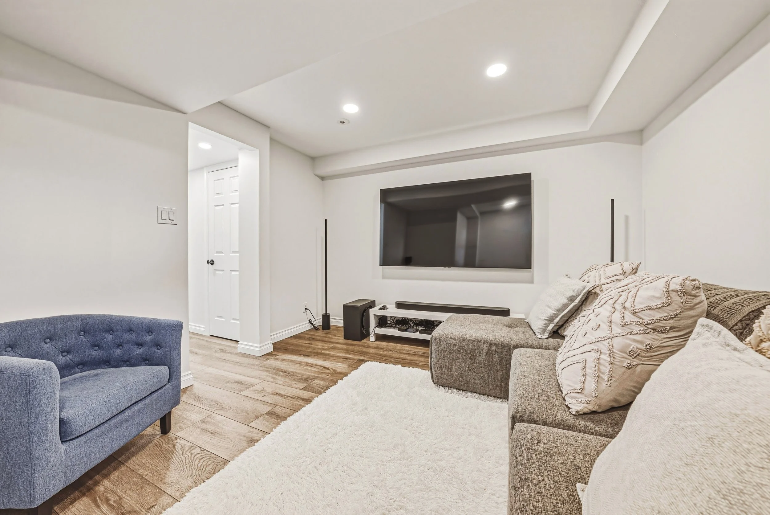 26 - 2259 Seton Cres, Burlington.jpg