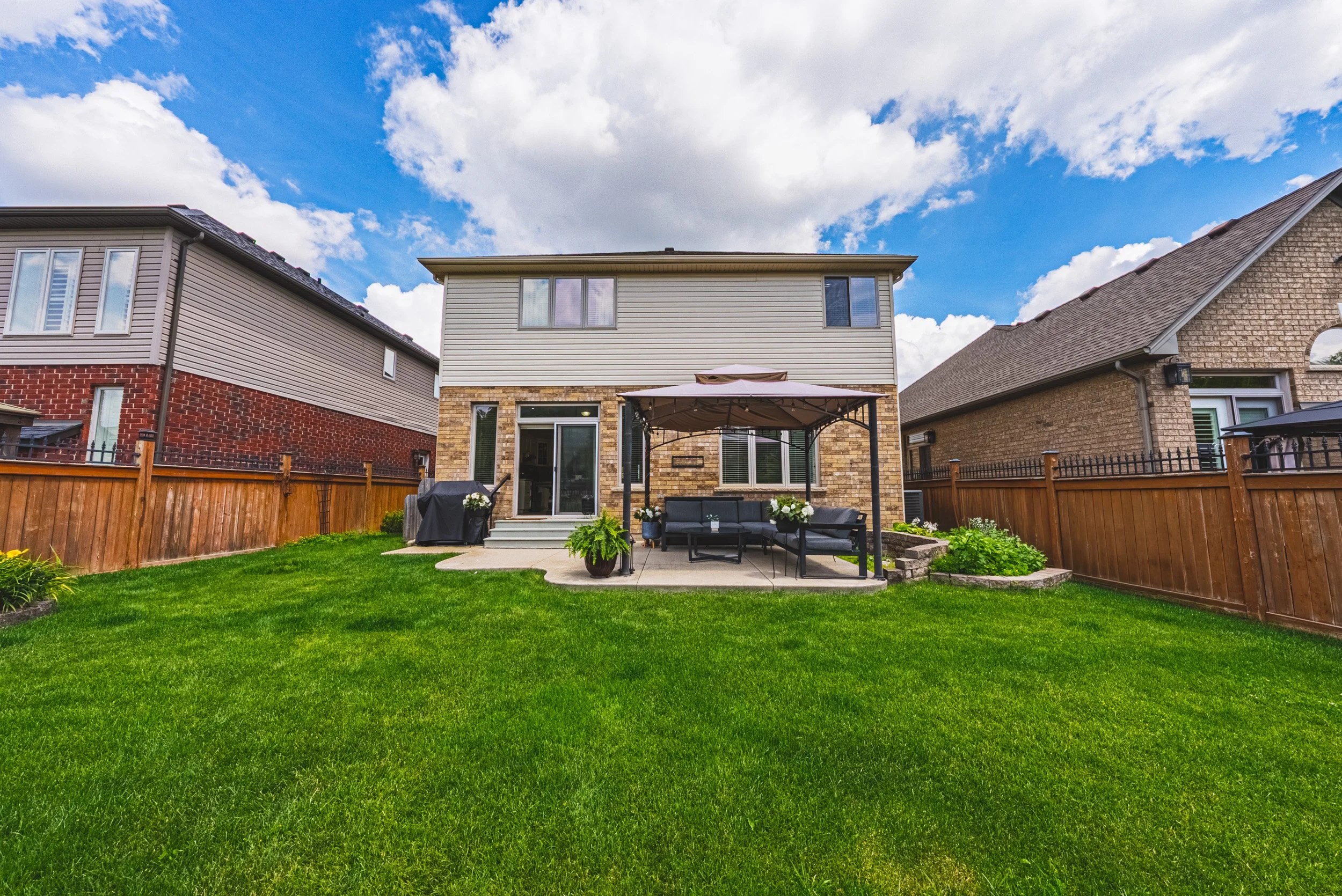 40 - 20 Degrow Cres, Binbrook.jpg