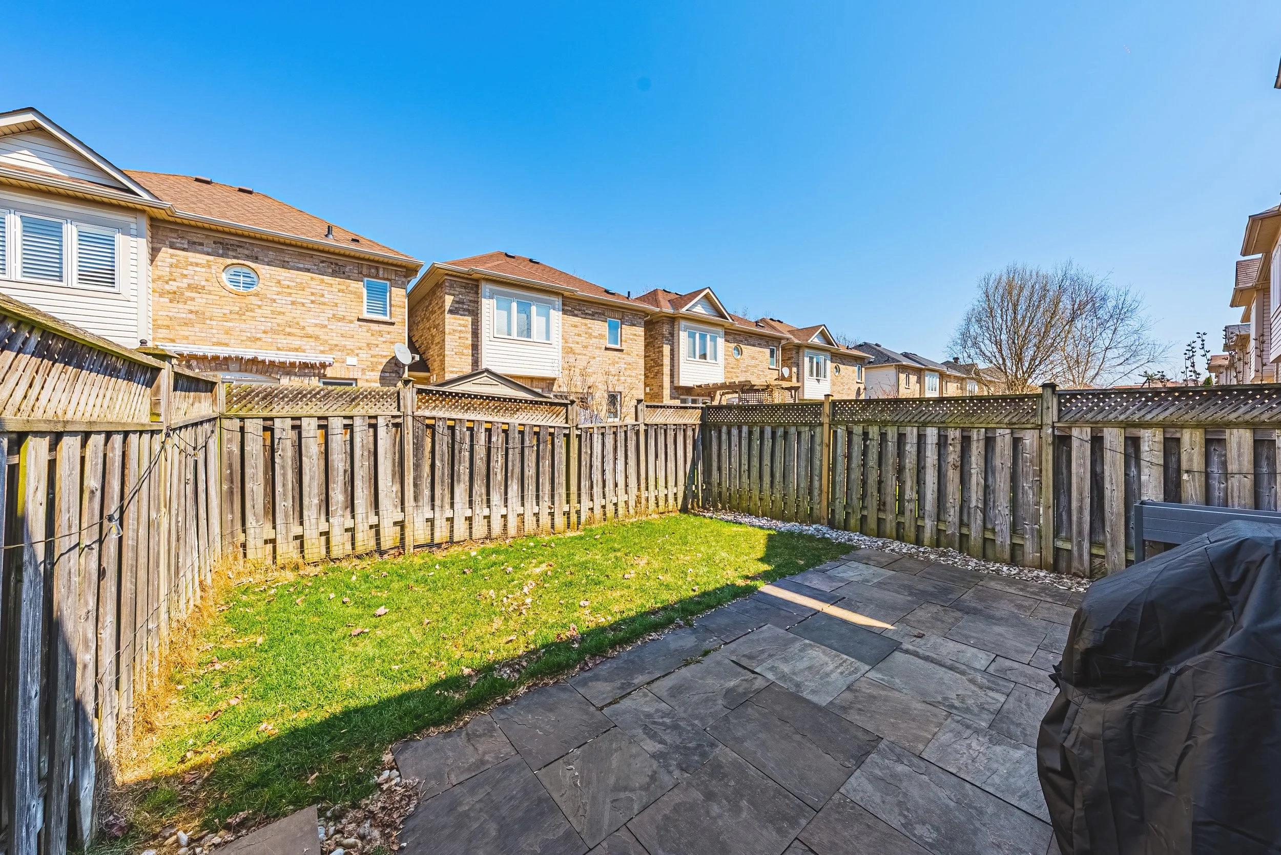 31 - 2259 Seton Cres, Burlington.jpg