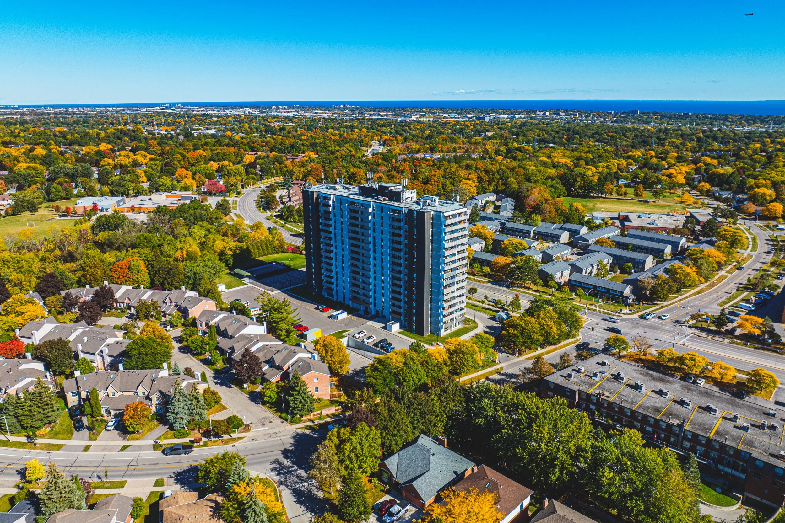 32 - 2055 Upper Middle Rd #1105, Burlington.jpg