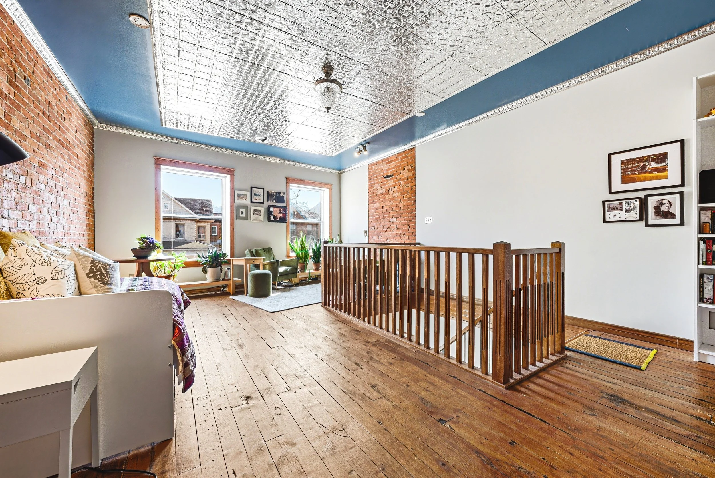 19 - 595 King St E, Hamilton.jpg