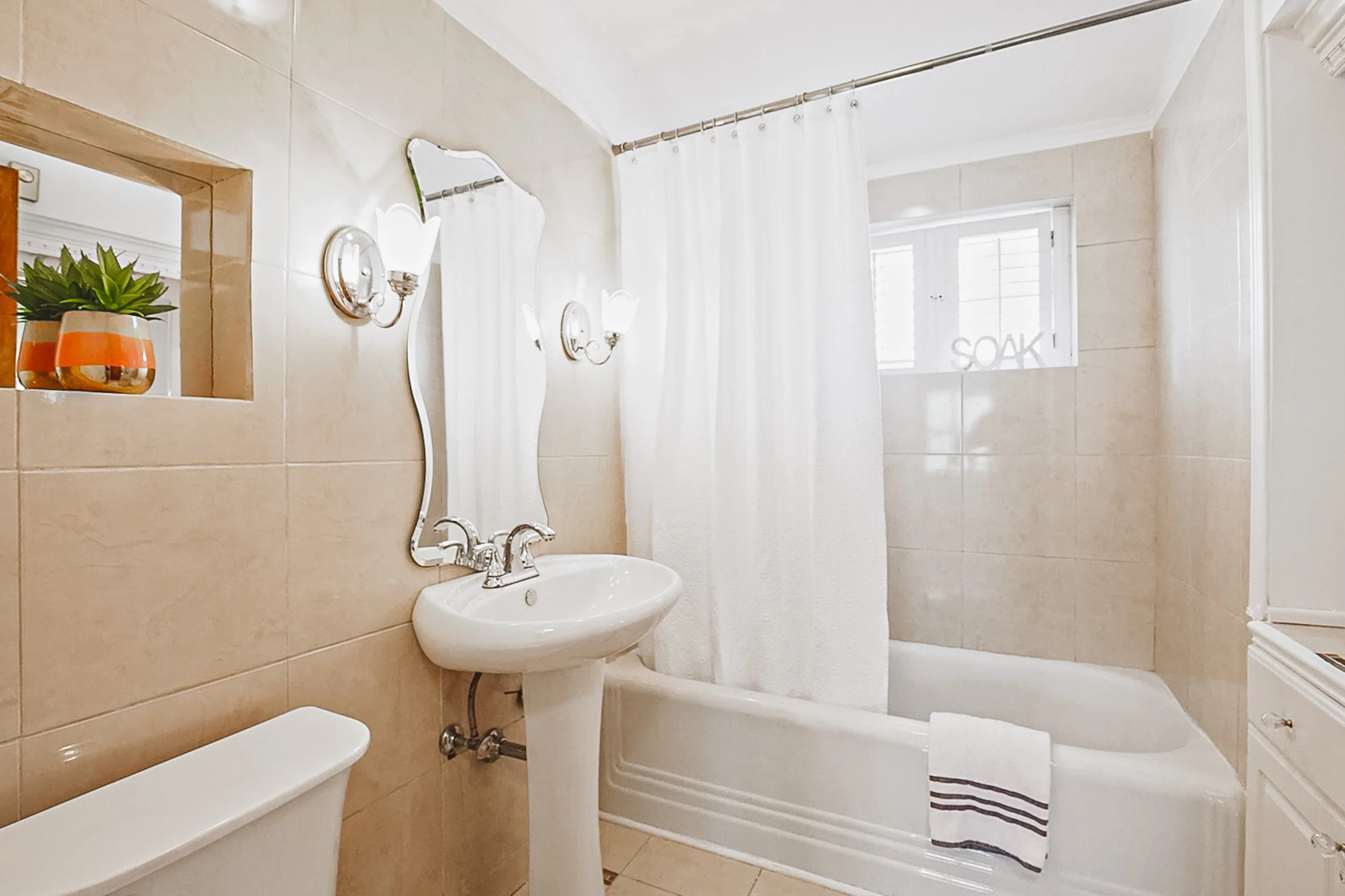 23 - 5039 Valley Way, Niagara Falls.jpg