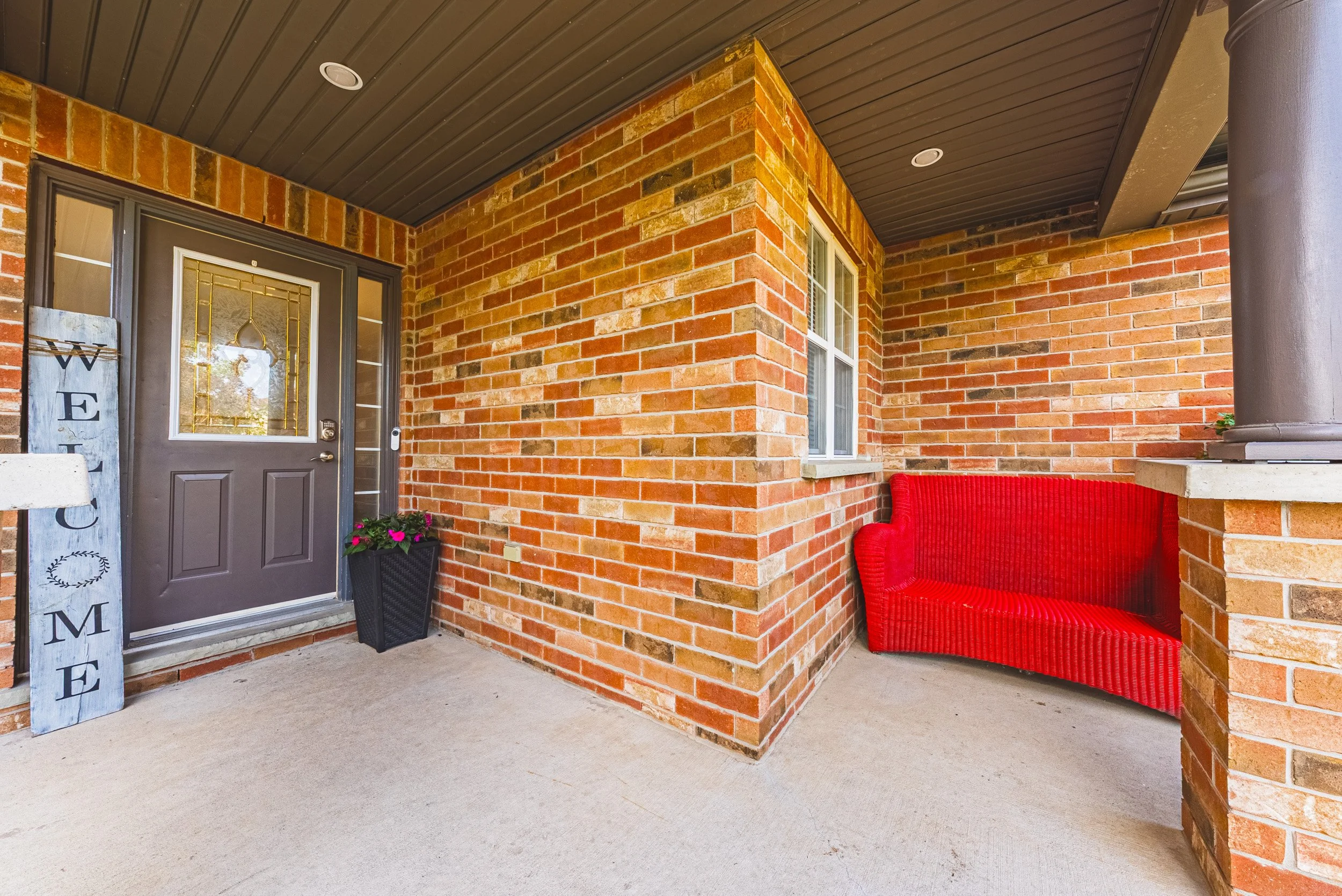 5 - 140 Country Club Dr, Cambridge.jpg