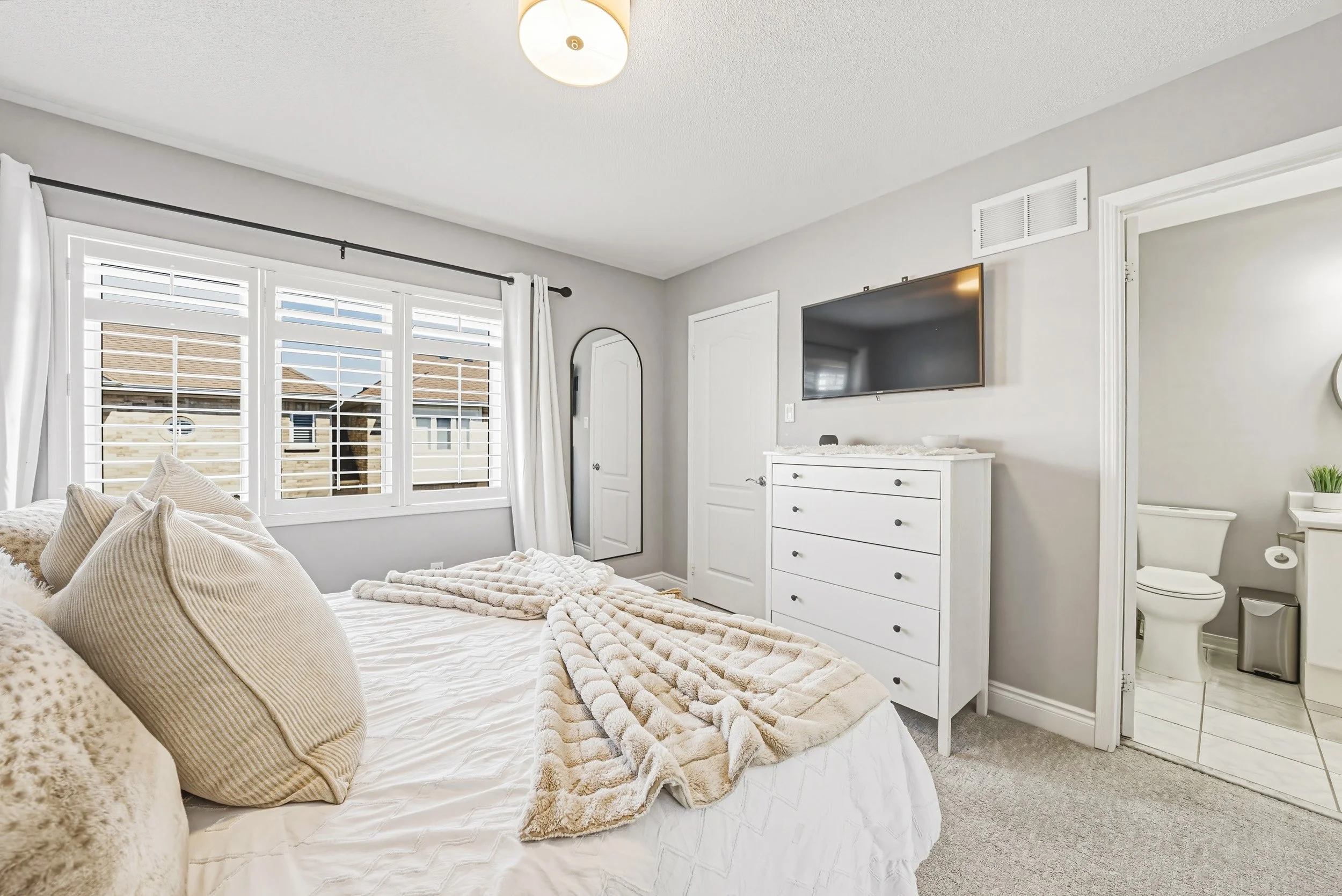 18 - 2259 Seton Cres, Burlington.jpg