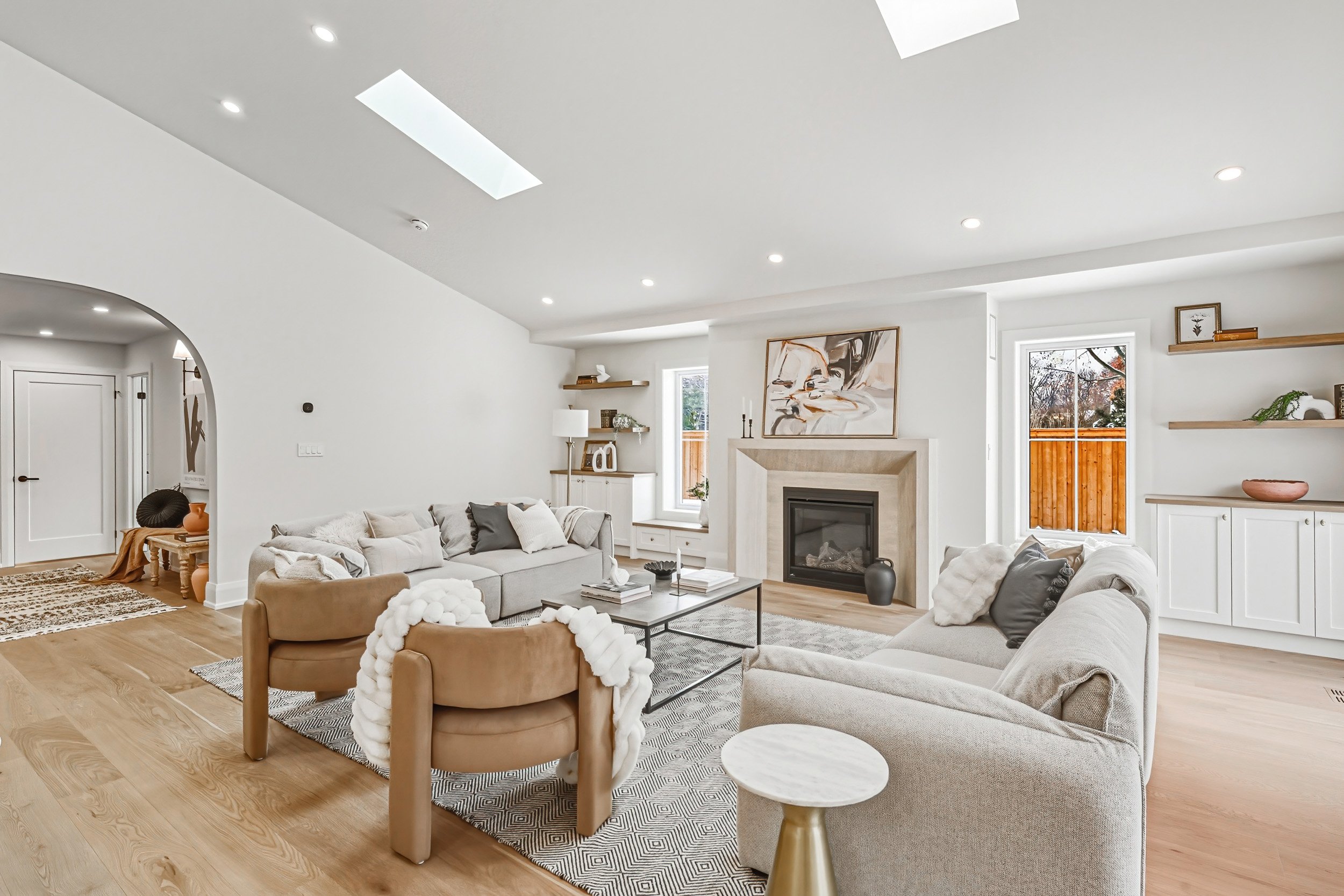 27 - 251 Glen Afton Dr, Burlington.jpg