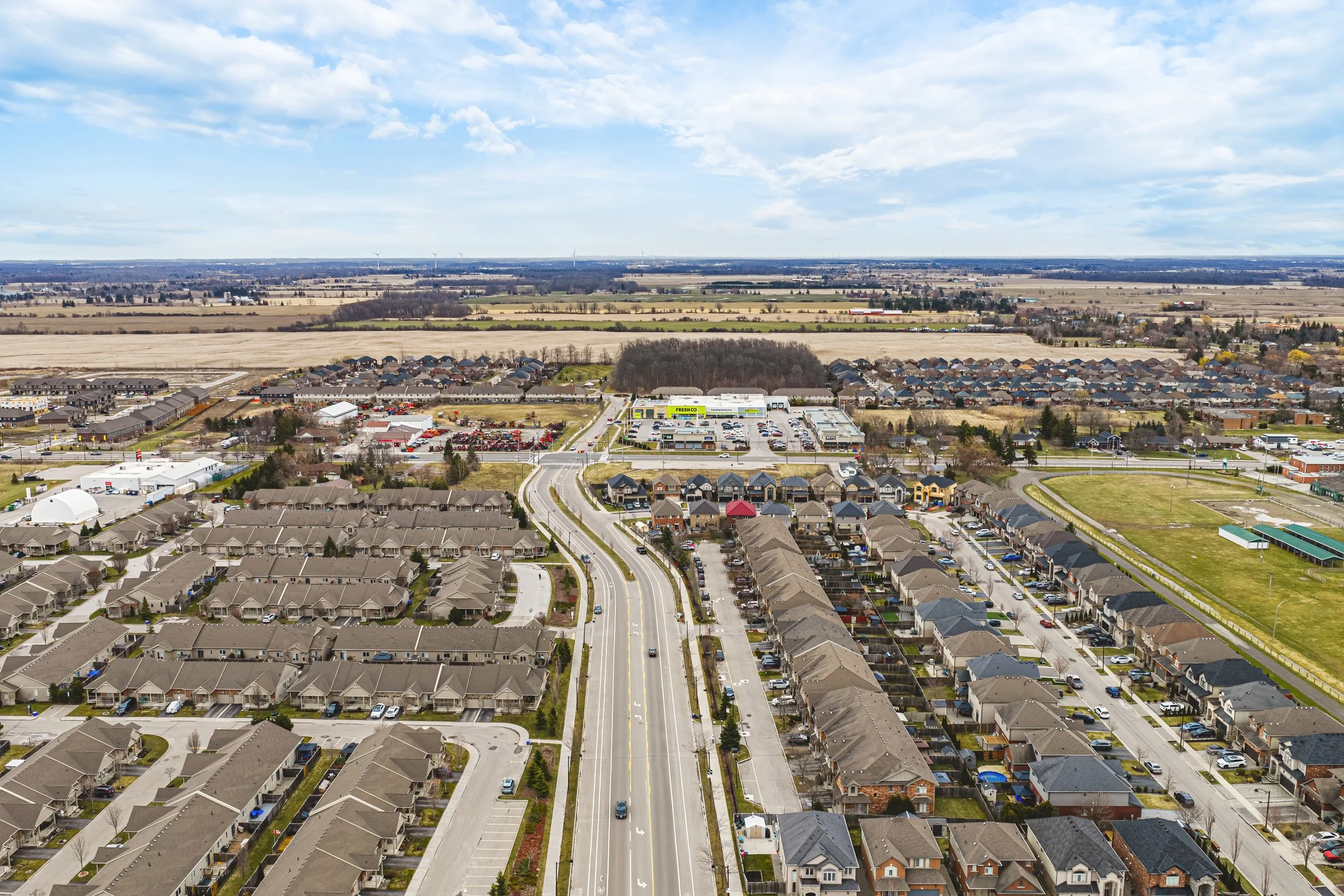 58 - 120 Valiant Cir, Binbrook.jpg
