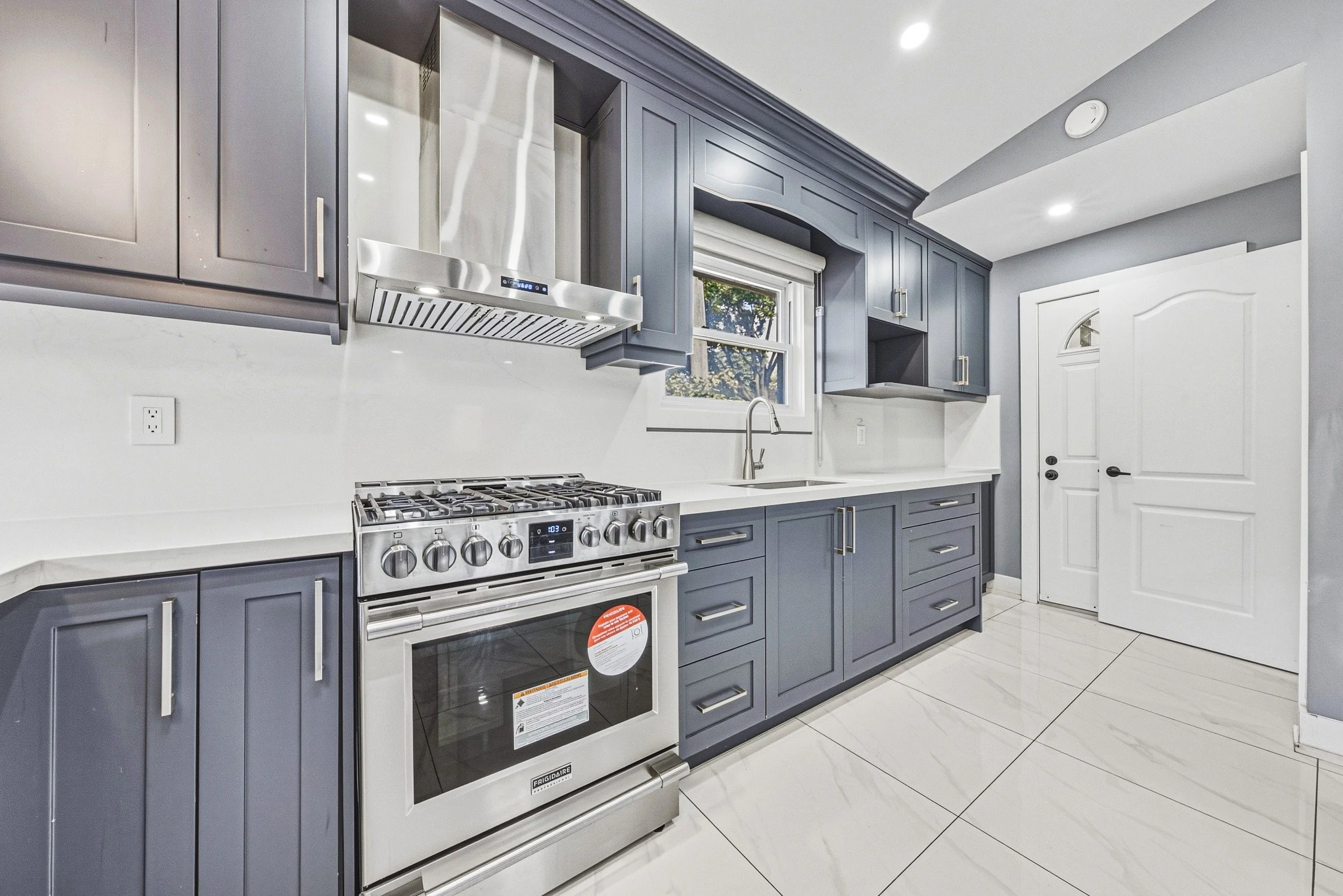 8 - 12 Stevenson Ave, London.jpg