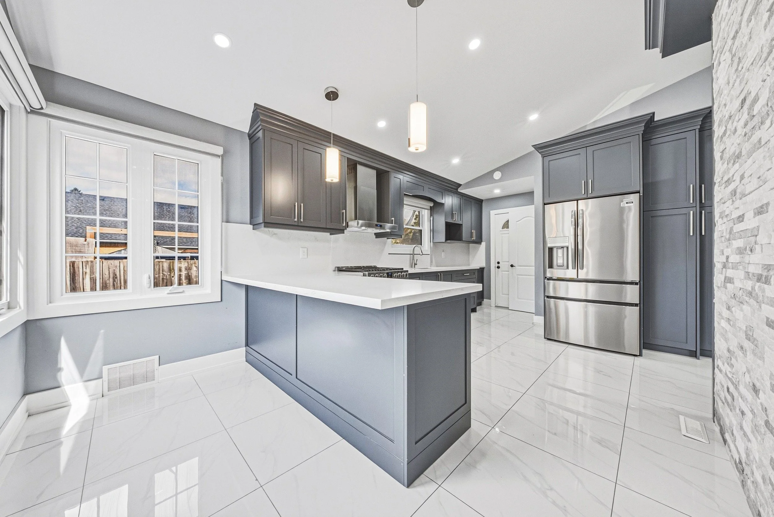 13 - 12 Stevenson Ave, London.jpg