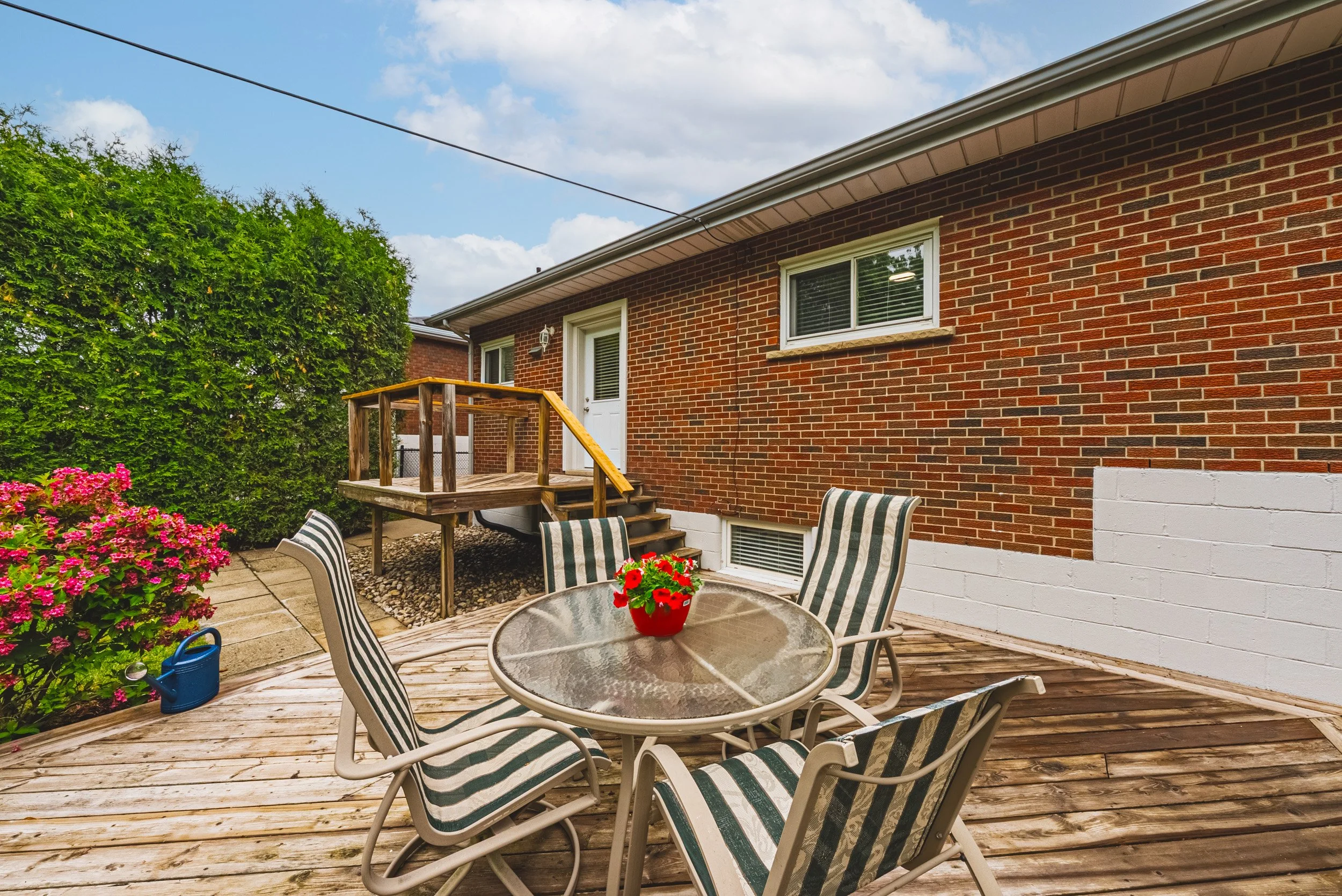 31 - 1208 Homewood Dr, Burlington.jpg