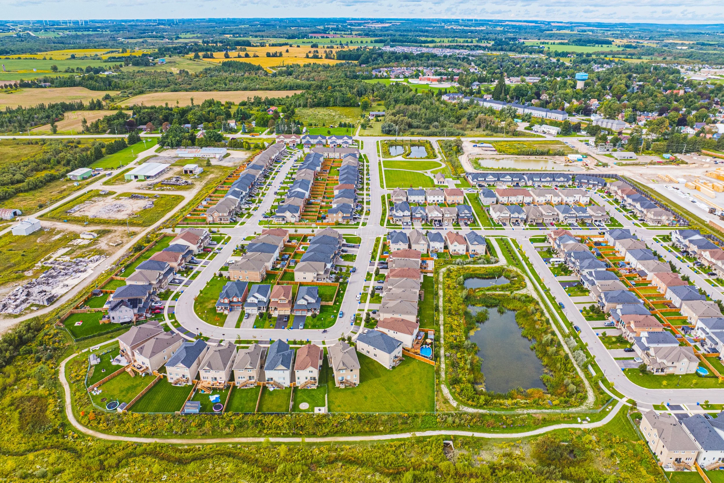 56 - 733 Gilmour Cres, Shelburne.jpg