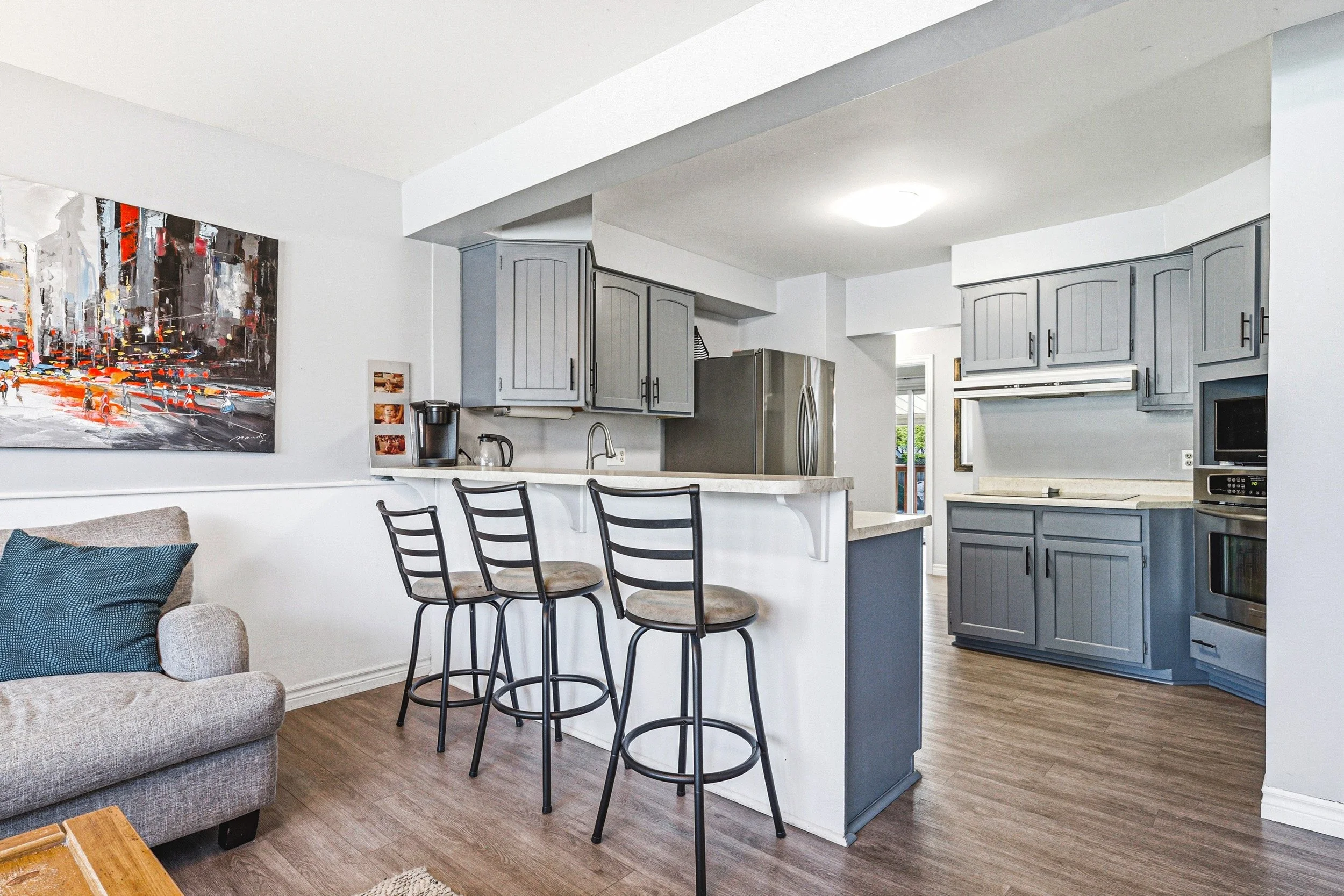 11 - 1338 Eleanor Ave, Cambridge.jpg