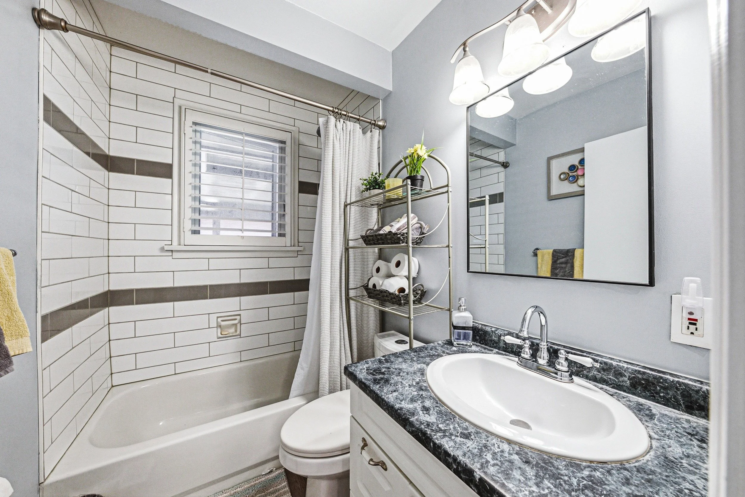 17 - 1338 Eleanor Ave, Cambridge.jpg