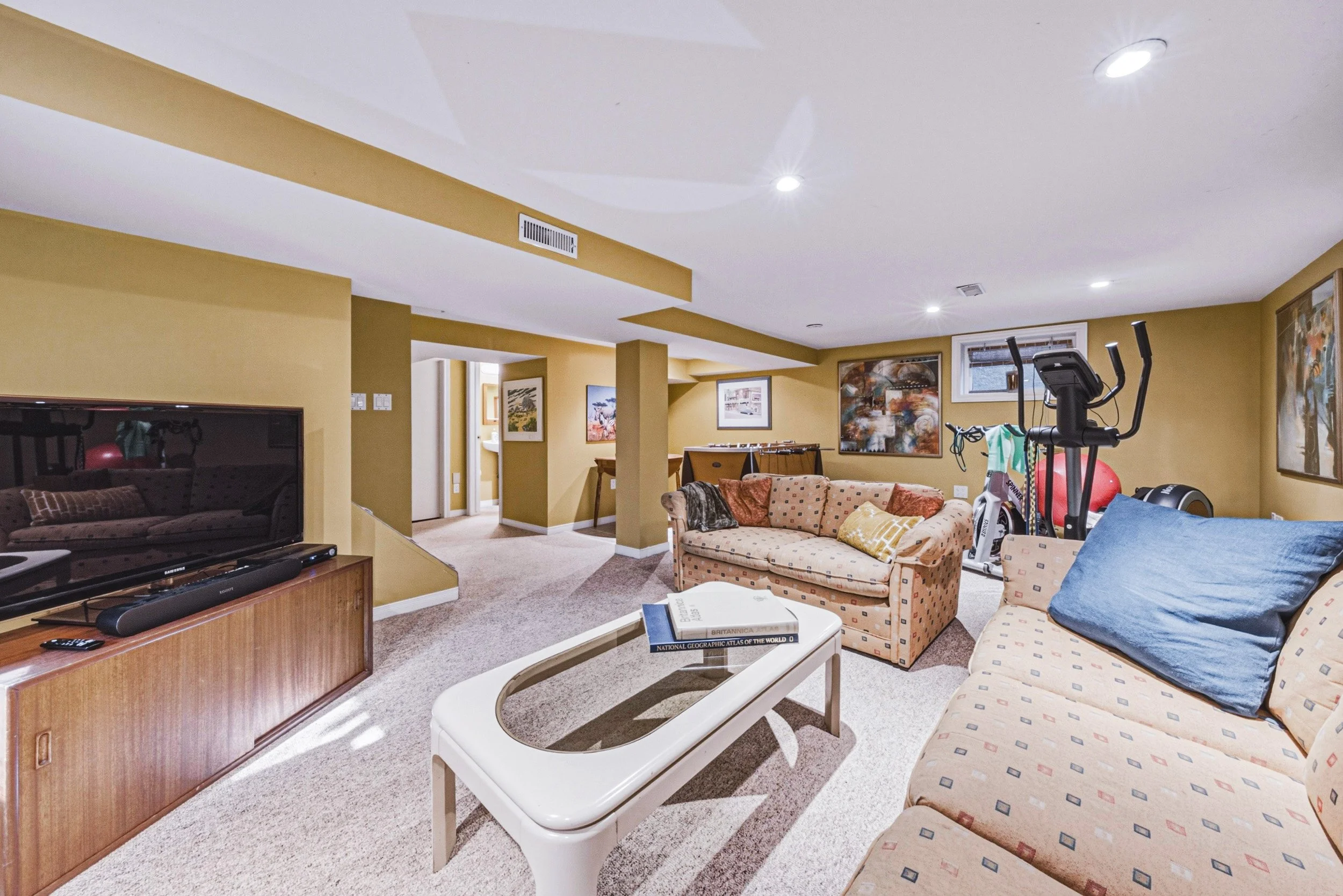 30 - 26 South Dr, St. Catharines.jpg