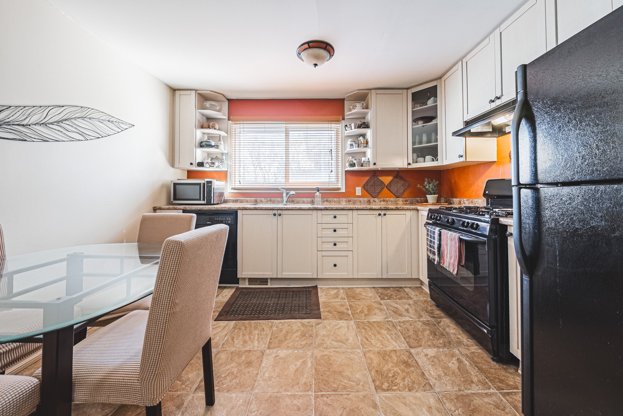 14 - 28 Munn St, Hamilton.jpg